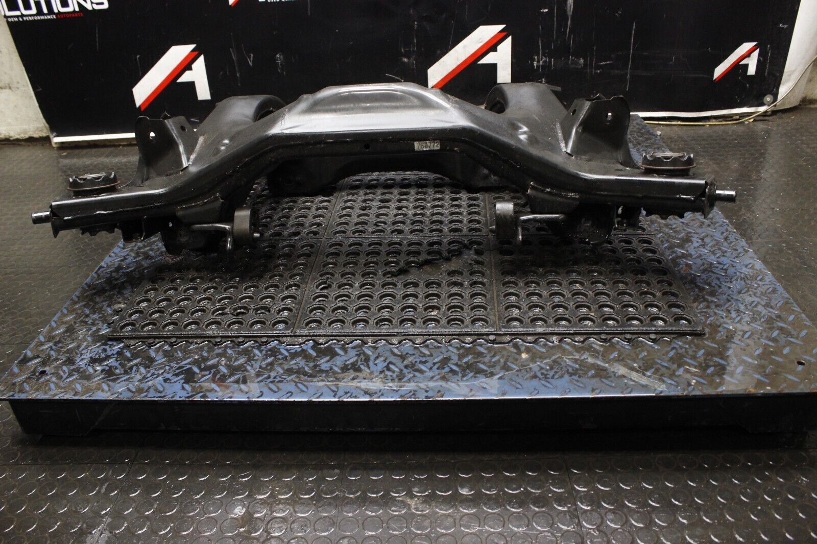 09-20 370Z Rear End Subframe Crossmember Assembly OEM Frame Support