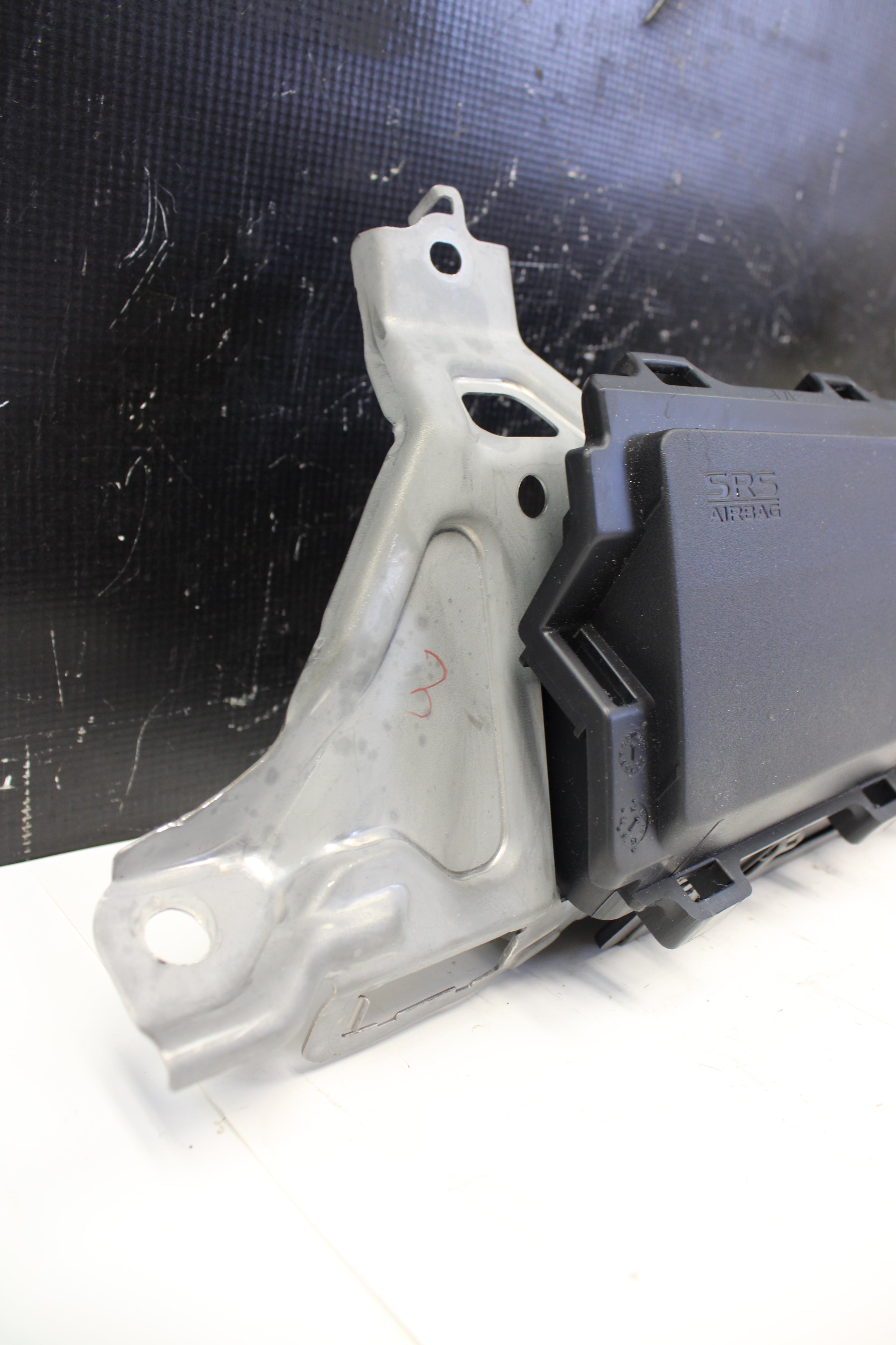 08-15 Mitsubishi Evolution Evo X GSR MR Knee Airbag