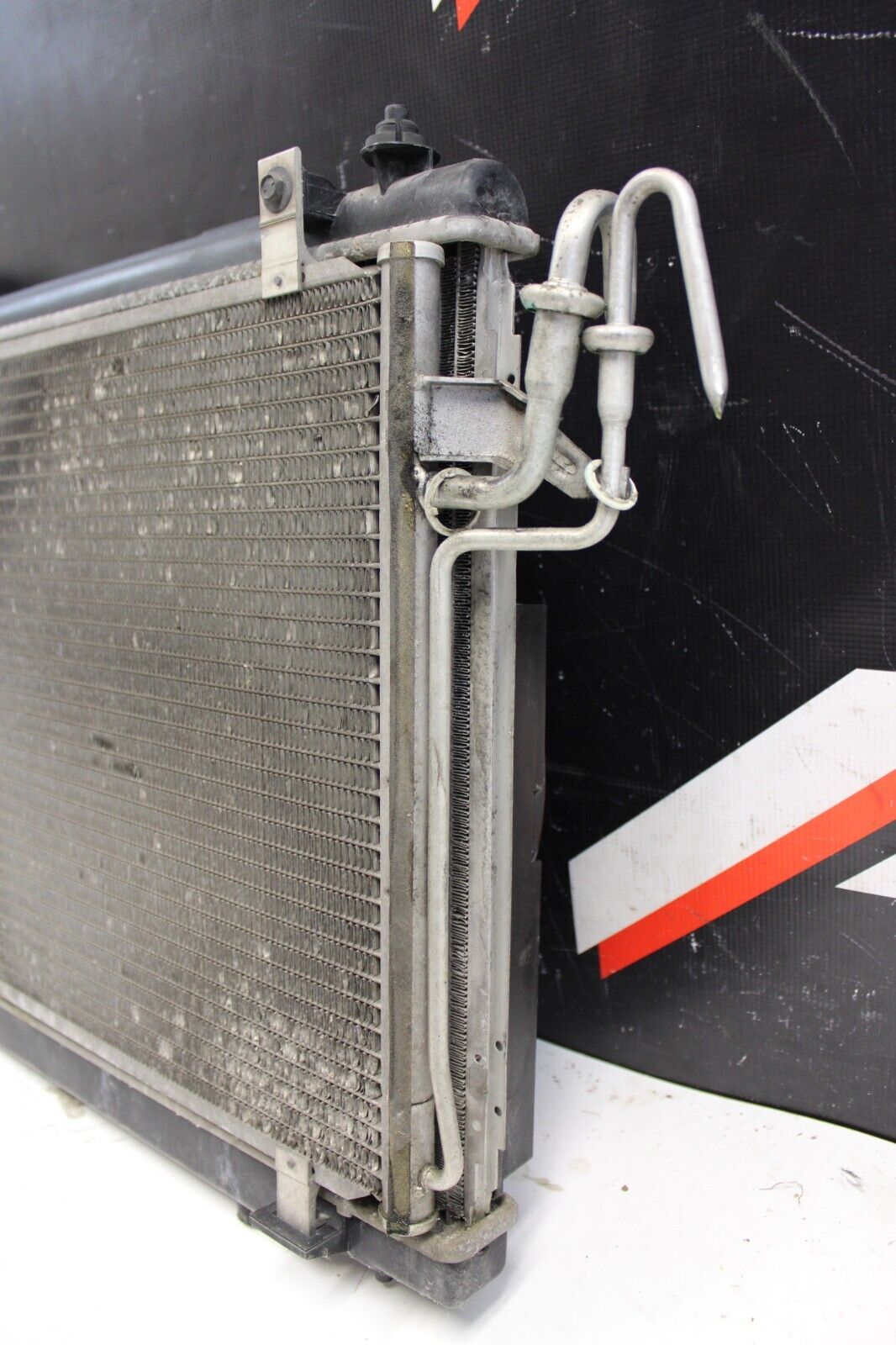 03-07 Infiniti G35 Manual 6 Speed OEM Denso Radiator Assembly Condenser Fans