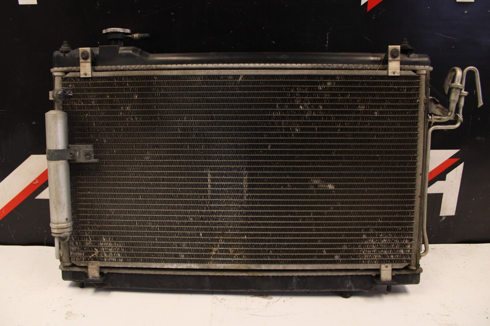 03-07 Infiniti G35 Manual 6 Speed OEM Denso Radiator Assembly Condenser Fans