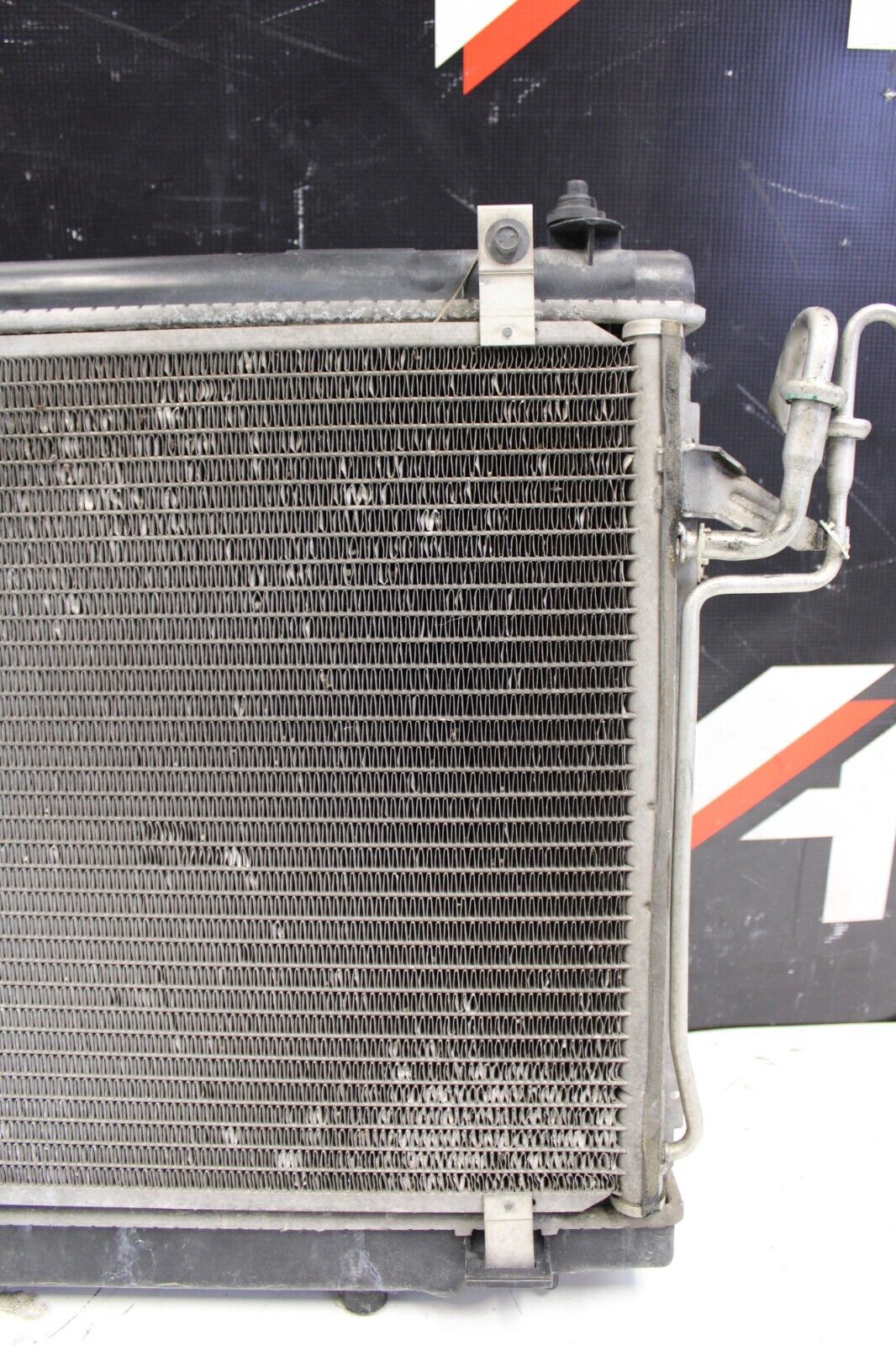 03-07 Infiniti G35 Manual 6 Speed OEM Denso Radiator Assembly Condenser Fans