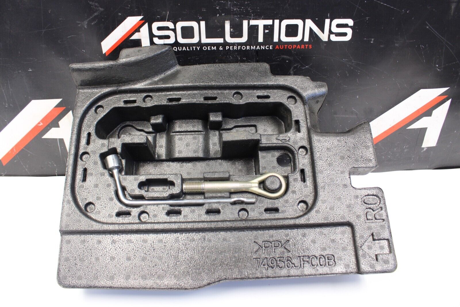 2010 NISSAN R35 GTR CBA FLOOR SPACER JACK EMERGENCY TOOL KIT FOAM