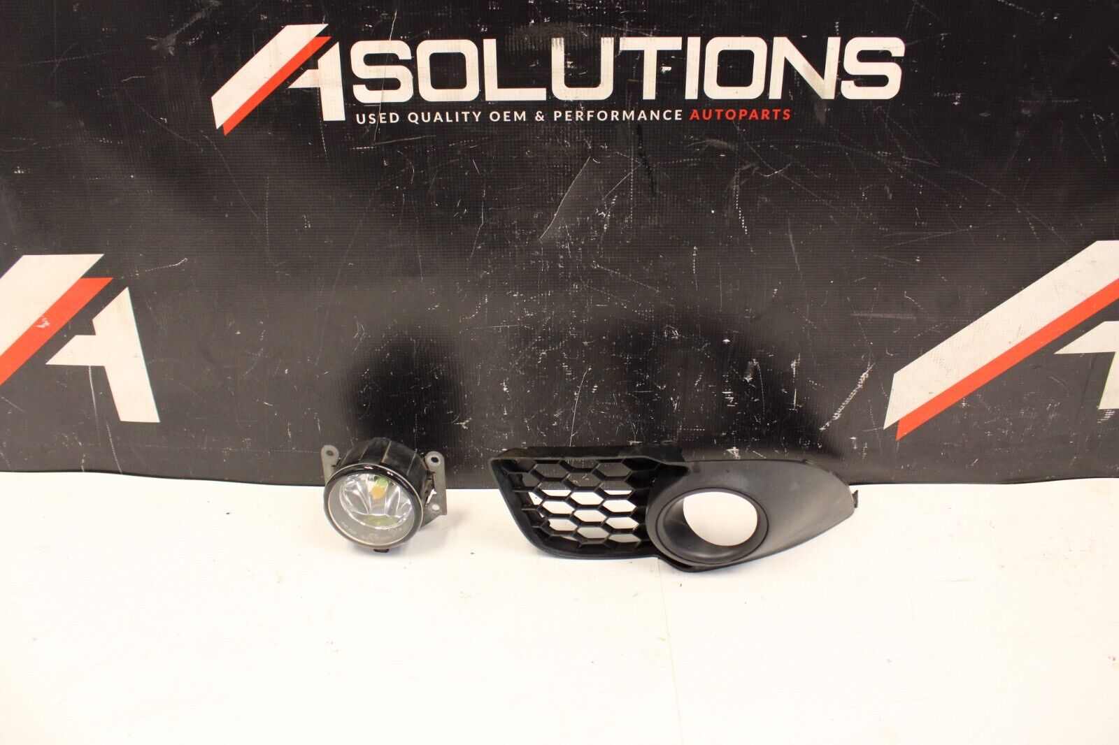 2009-2015 Mitsubishi Lancer Ralliart Fog Light w/ trim Left Side OEM