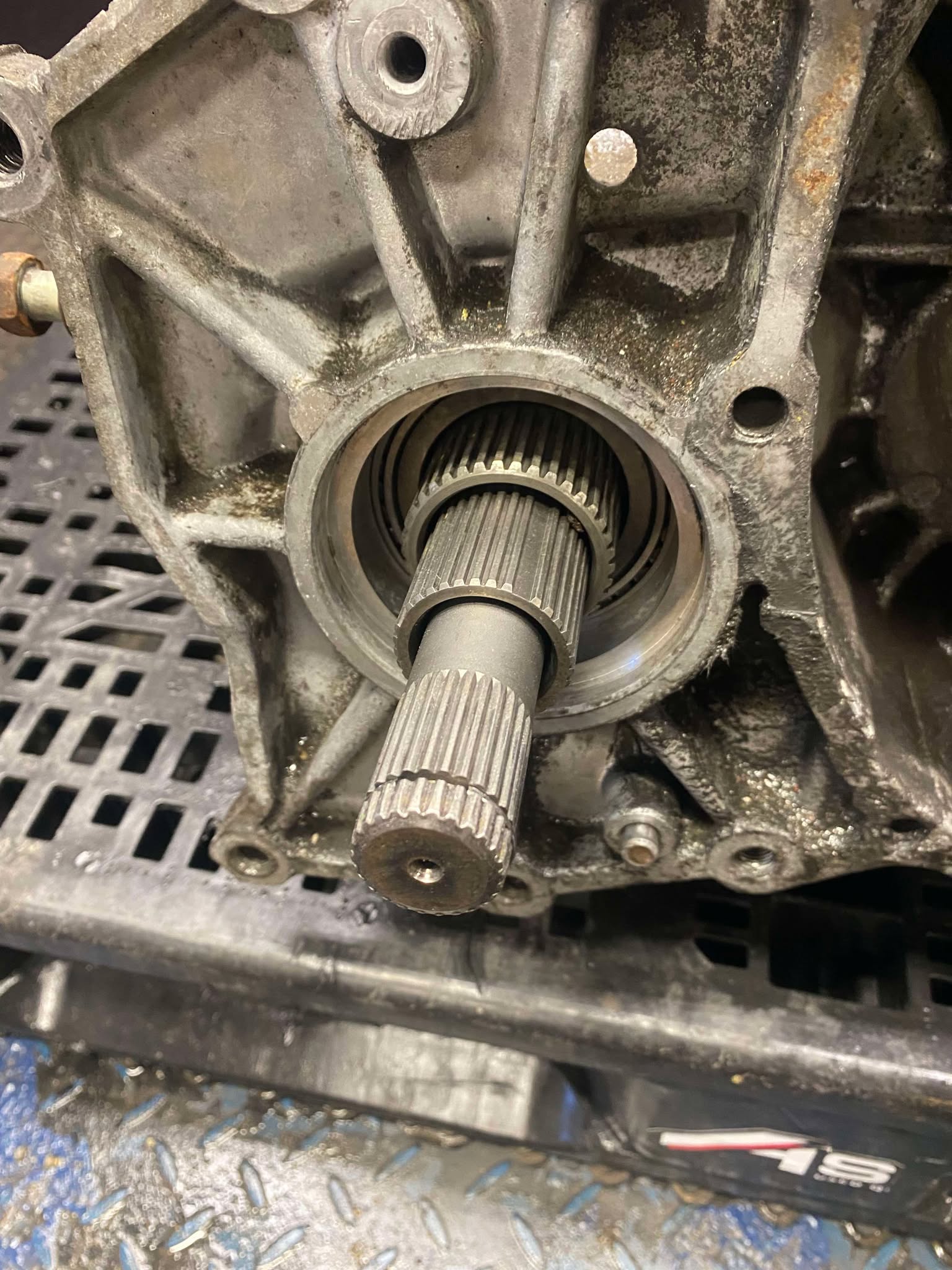 2003-2006 Mitsubishi Lancer Evolution GSR 5 Speed Transmission