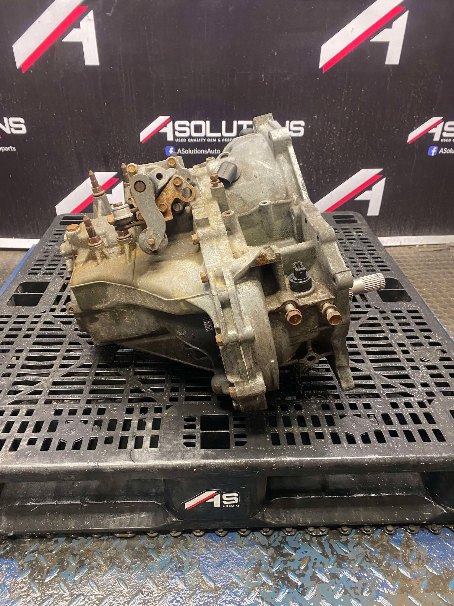 2003-2006 Mitsubishi Lancer Evolution GSR 5 Speed Transmission