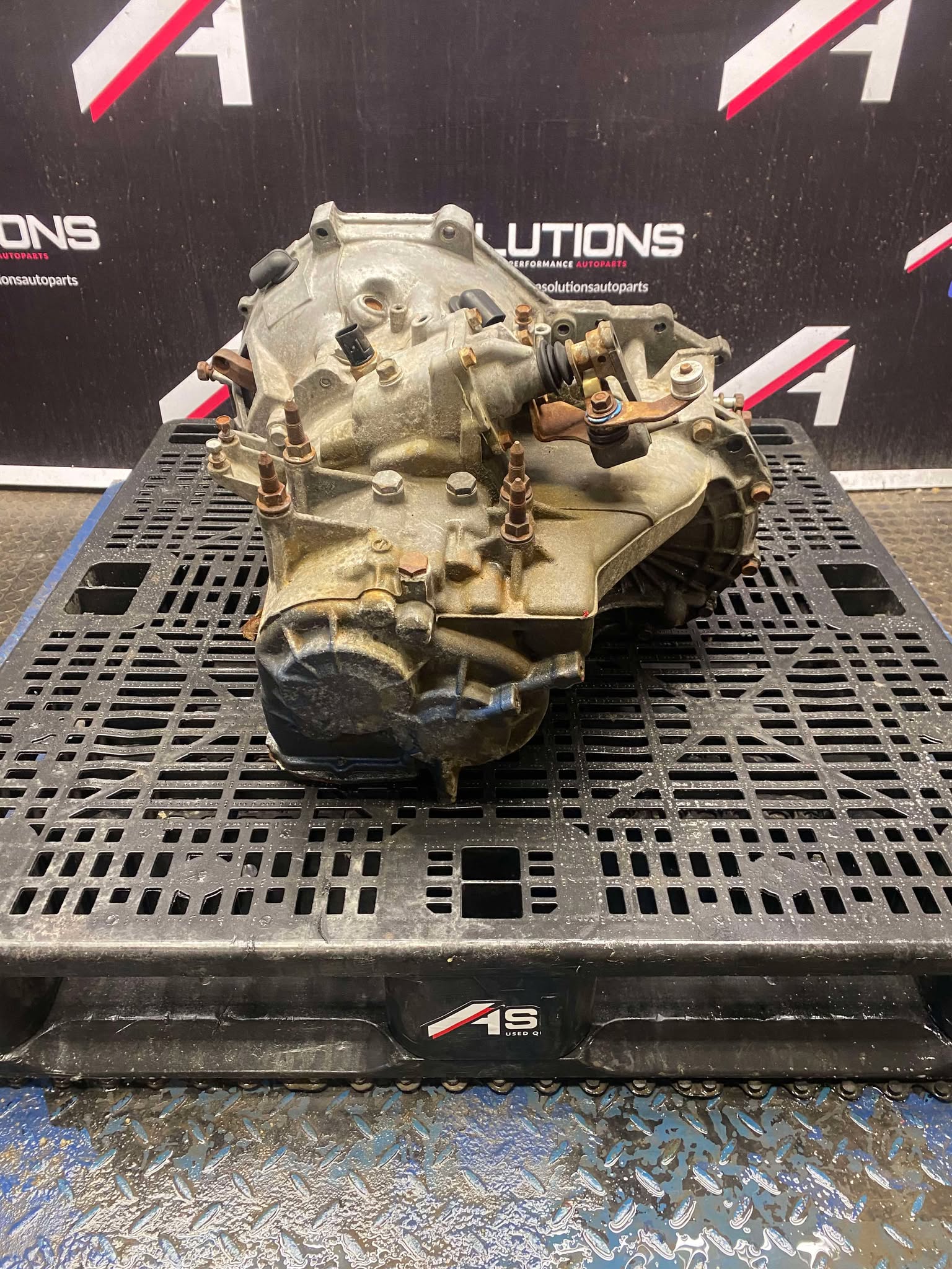 2003-2006 Mitsubishi Lancer Evolution GSR 5 Speed Transmission