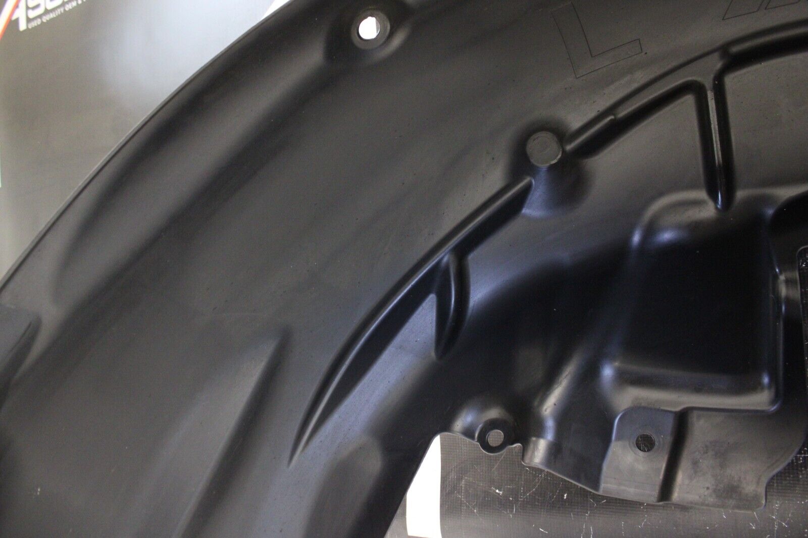 2016-2018 BMW M3 F80 Sedan Rear Left Driver Fender Liner Wheel OEM