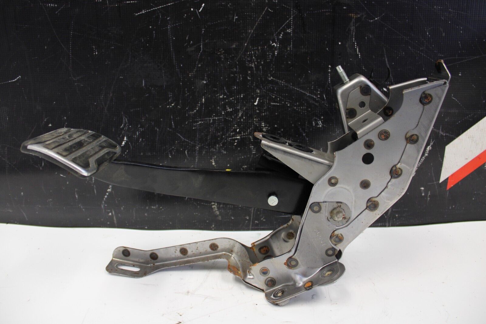 OEM NISSAN GTR R35 AWD OEM BRAKE PEDAL ASSEMBLY VR38 2013 GT-R