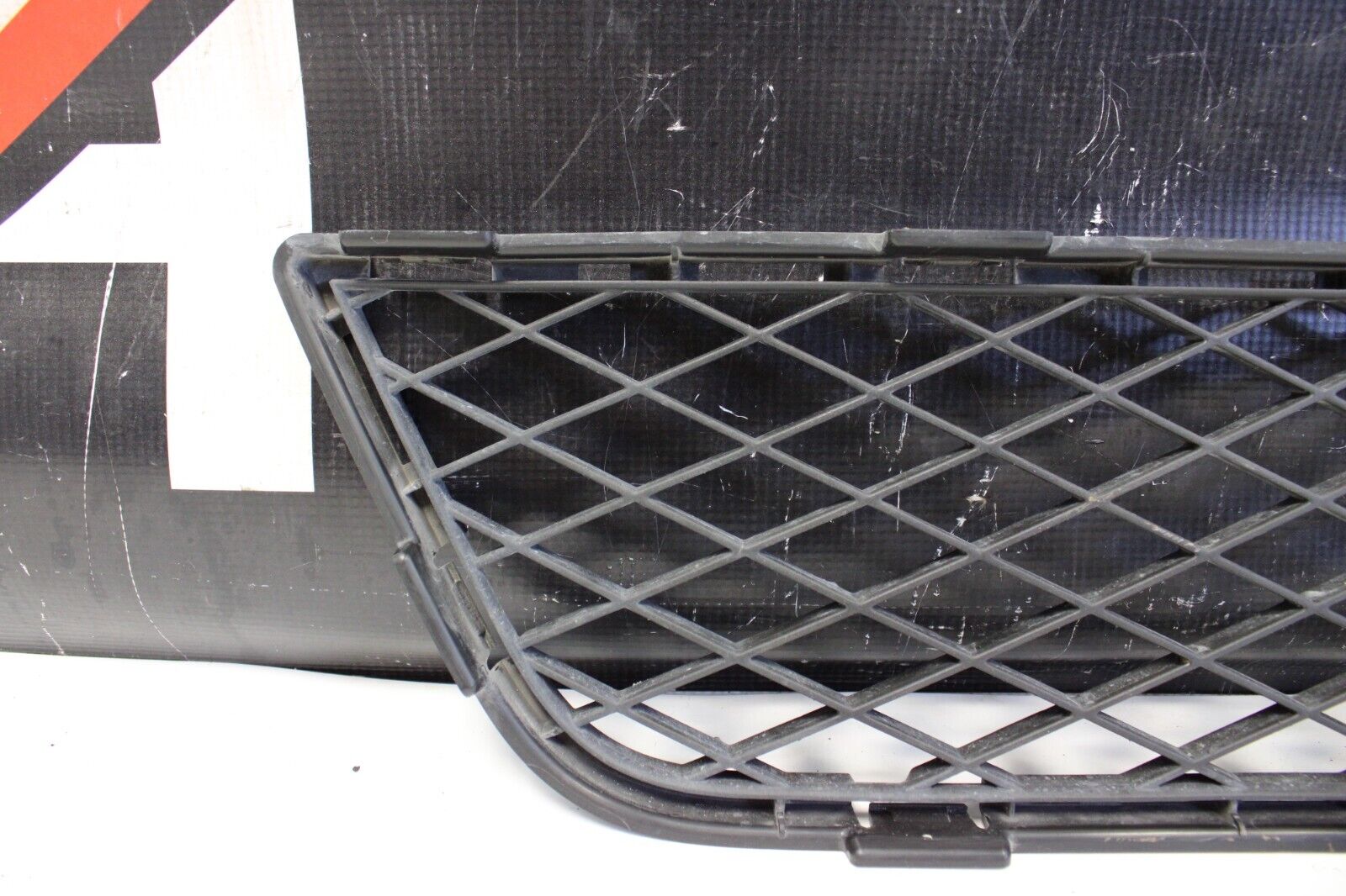 2013 NISSAN GT-R R35 GTR VR38 3.8L OEM FRONT BUMPER GRILLE LOWER Grill