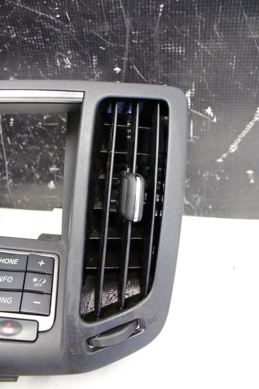 2008-2013 INFINITI G37 RADIO GPS NAVIGATION SCREEN DISPLAY CONTROL PANEL W/BEZEL