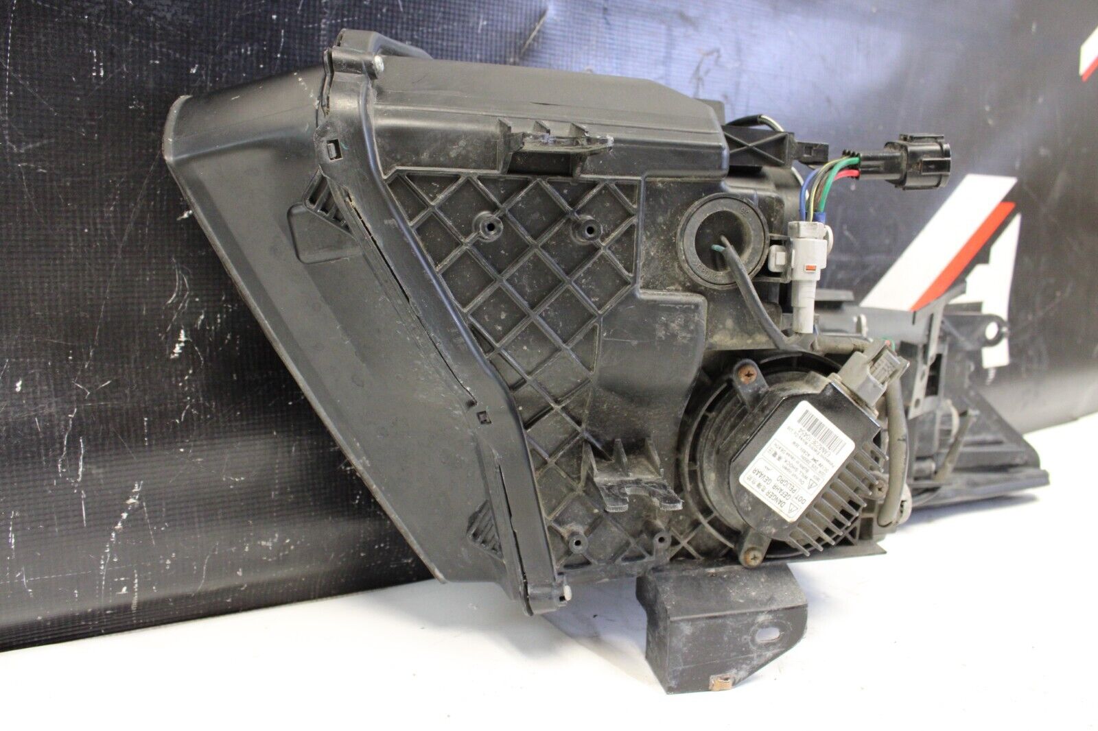 2013 Nissan GTR GT-R R35 Passenger Side Headlight OEM