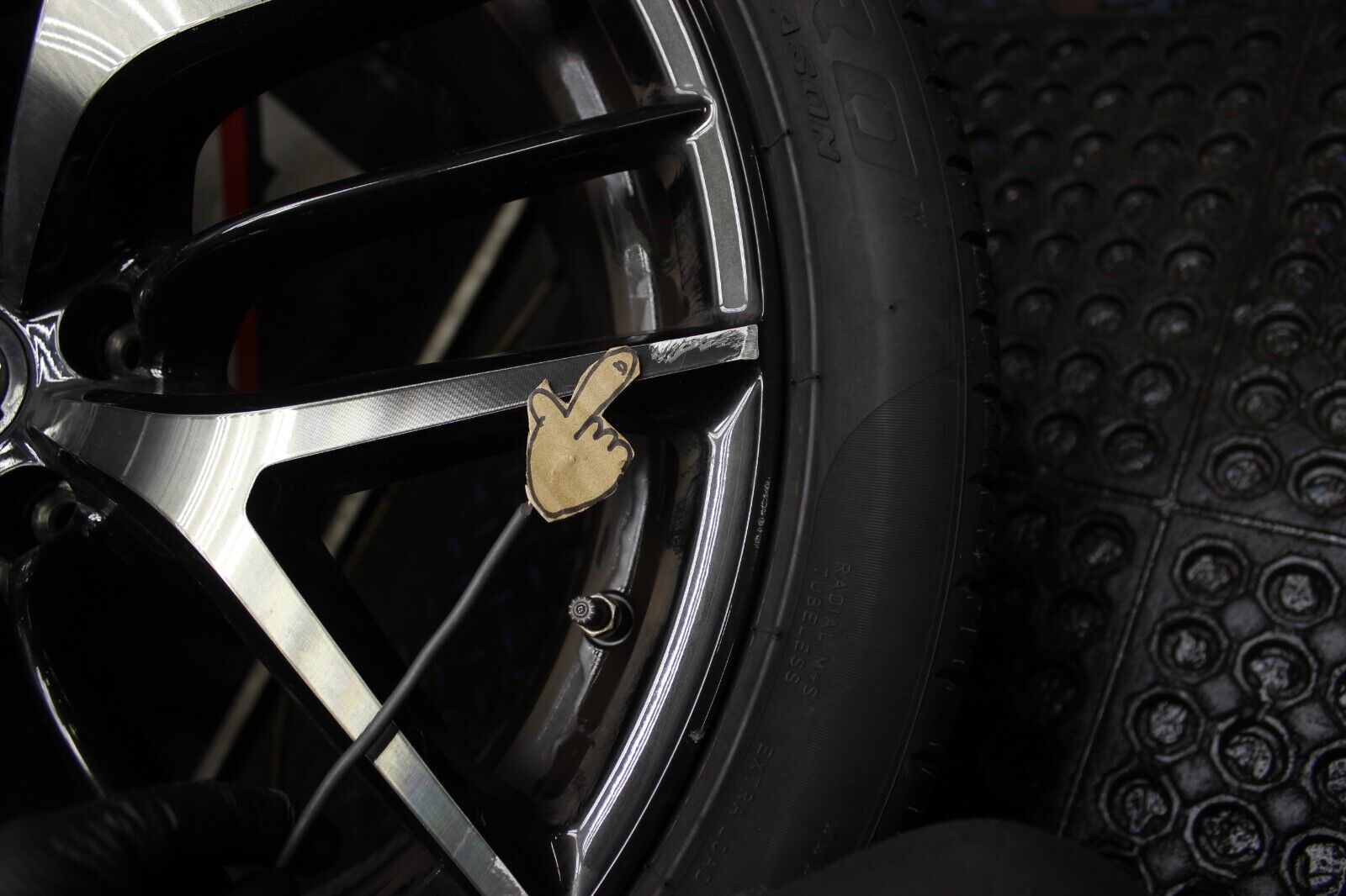 NISSAN GTR GT-R R35 REAR ALLOY WHEEL RIM OEM 20X10.5