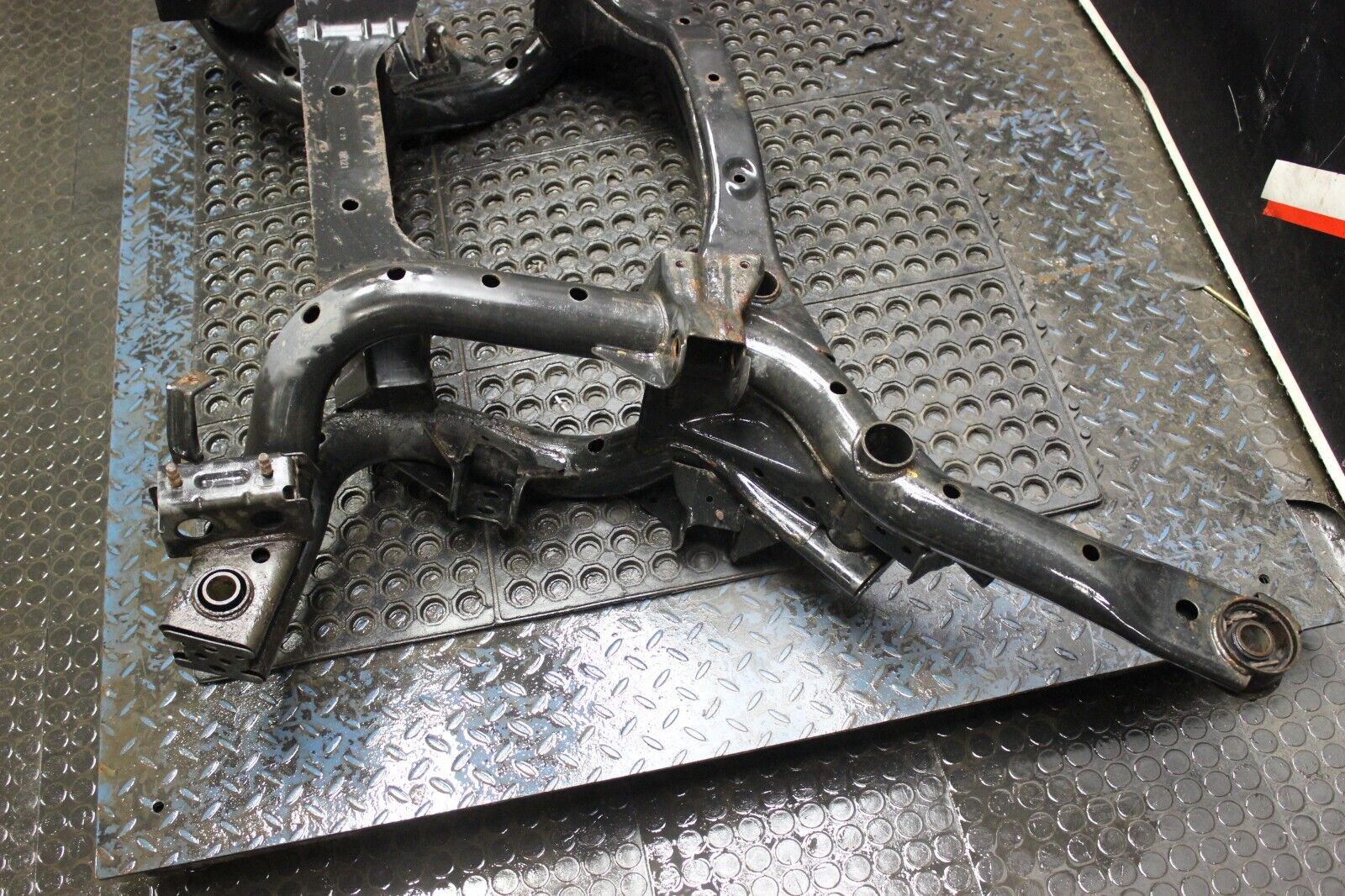 2009-2021 NISSAN GT-R GTR R35 VR38 AWD OE REAR TRANSMISSION SUBFRAME CROSSMEMBER