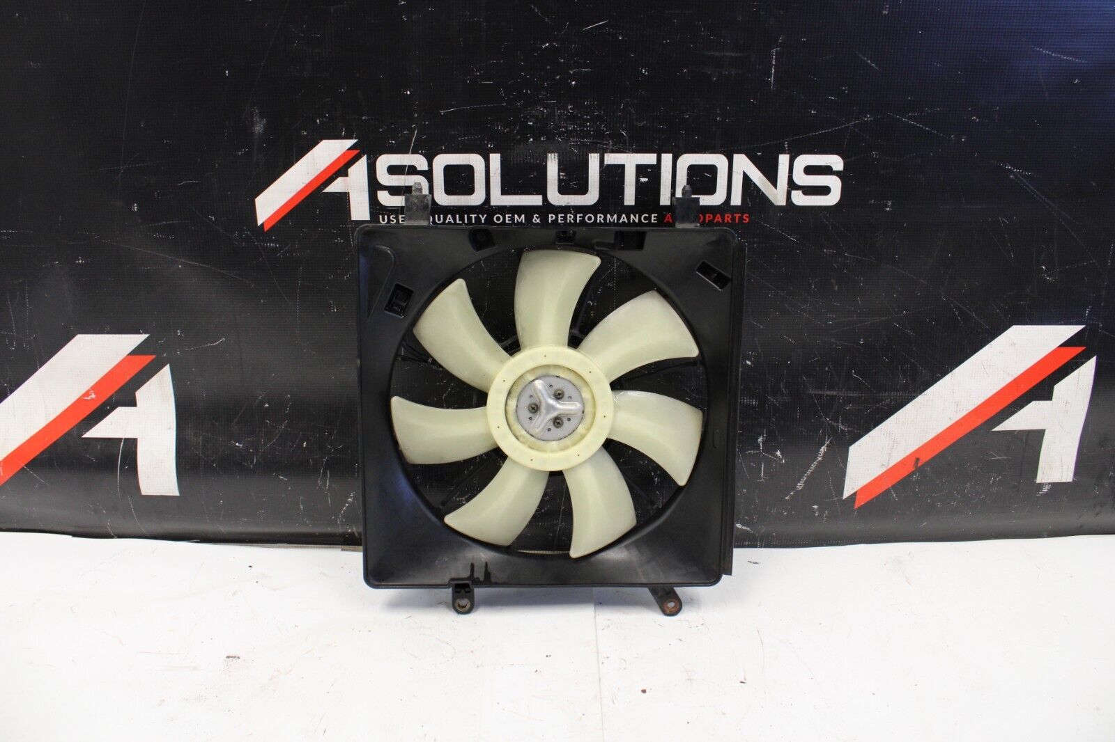 2002-2006 Acura RSX Type S Radiator Fan Motor Assembly 7 Blade OEM