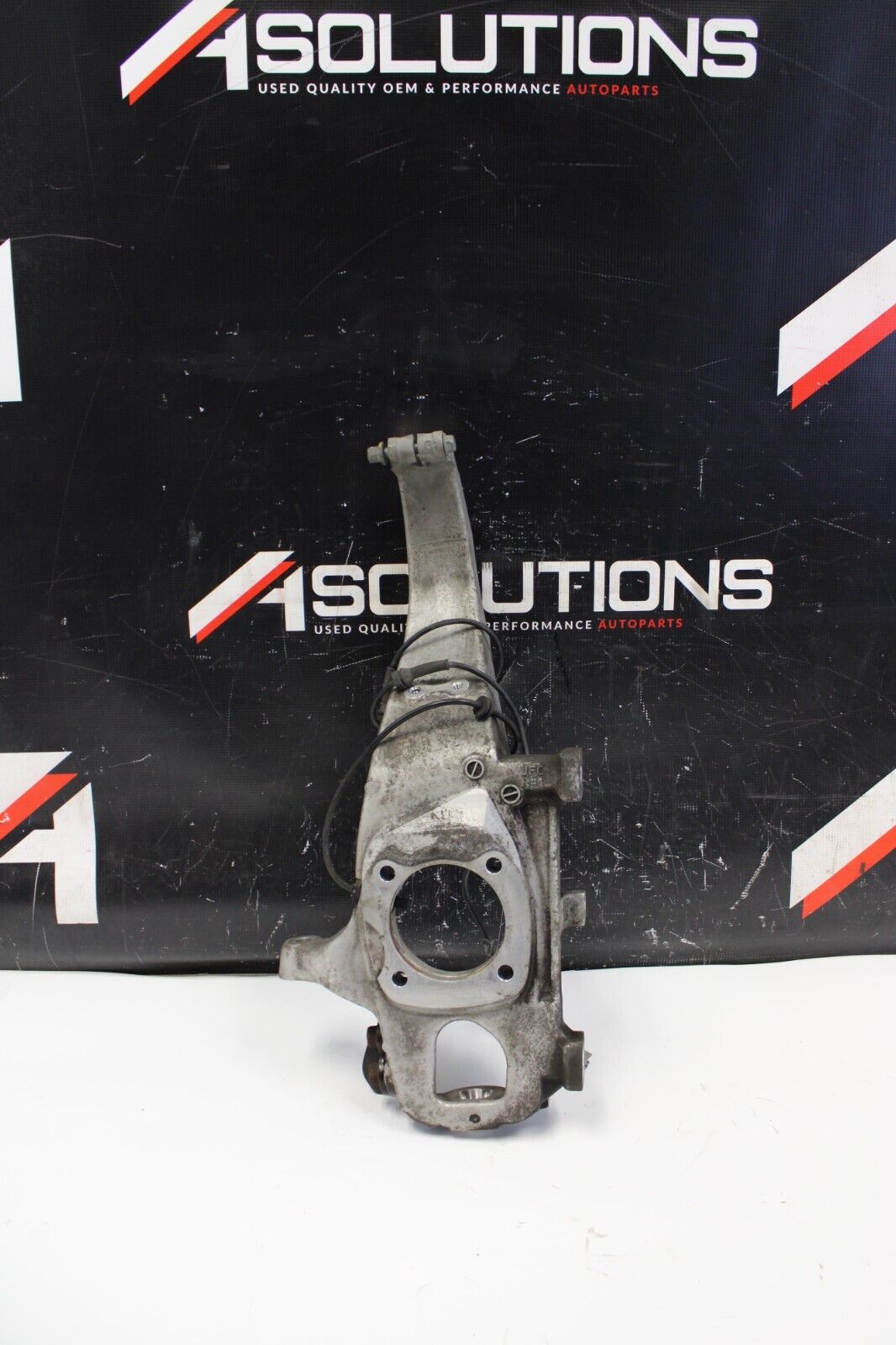 2013 Nissan GT-R GTR R35 Front RH PassKnuckle Spindle Arm Knee Assembly OEM