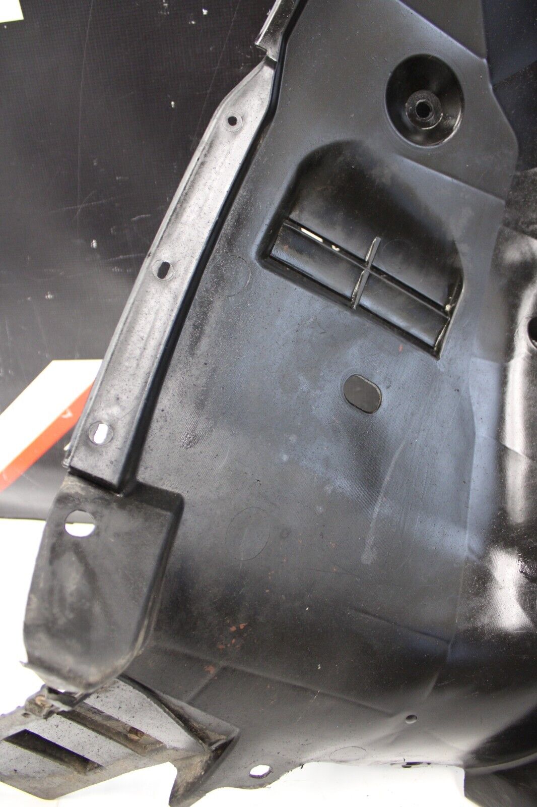 09-21 Nissan GTR GT-R R35 Passenger Right Front Fender Rear Liner (back part)