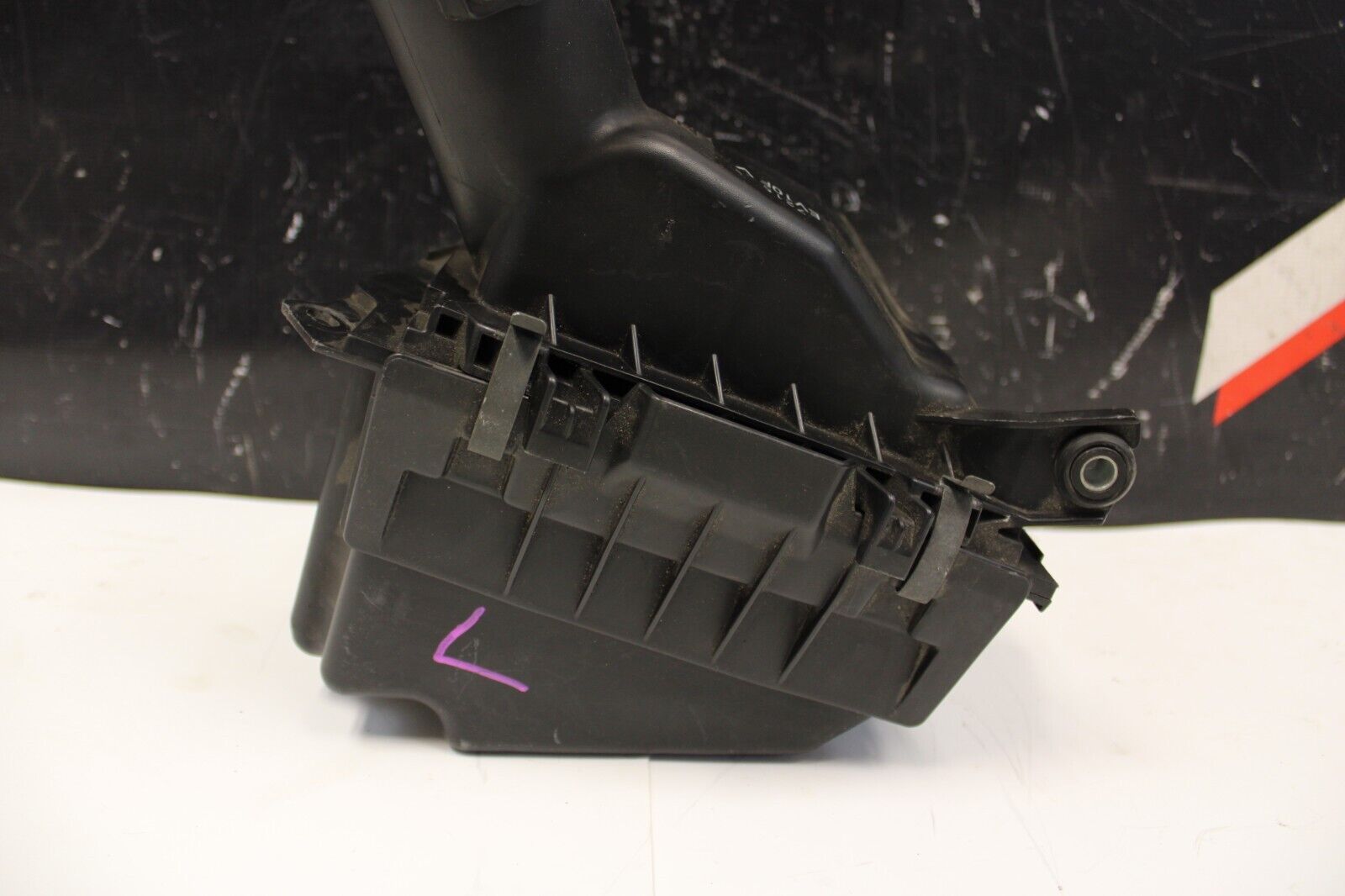 2007-2009 350Z HR Left Driver Side Intake Air Cleaner Filter Box Housing OEM