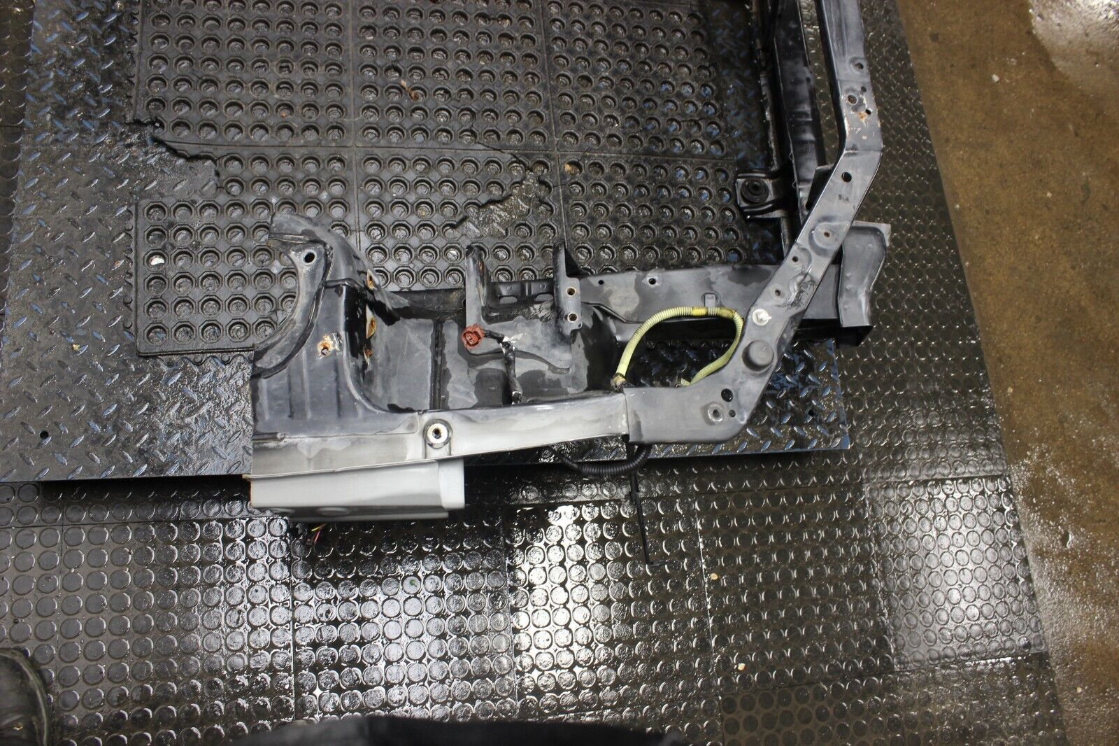 2003-2006 MITSUBISHI EVOLUTION EVO 8 9 FRONT FRAME RAILS CORE SUPPORT