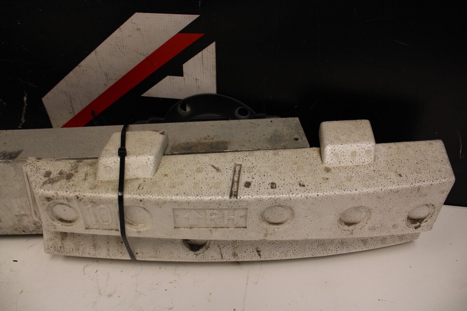2013 Infiniti G37X Sedan REAR BUMPER REINFORCEMENT CRASH BAR FOAM OEM