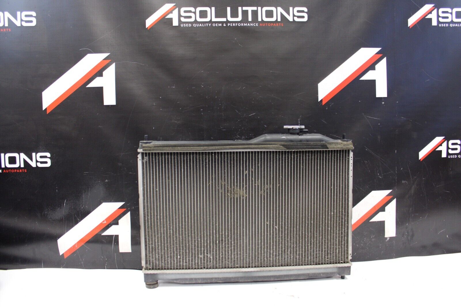 2004 HONDA S2000 AP2 OEM RADIATOR W/ COOLING FANS 22k Miles