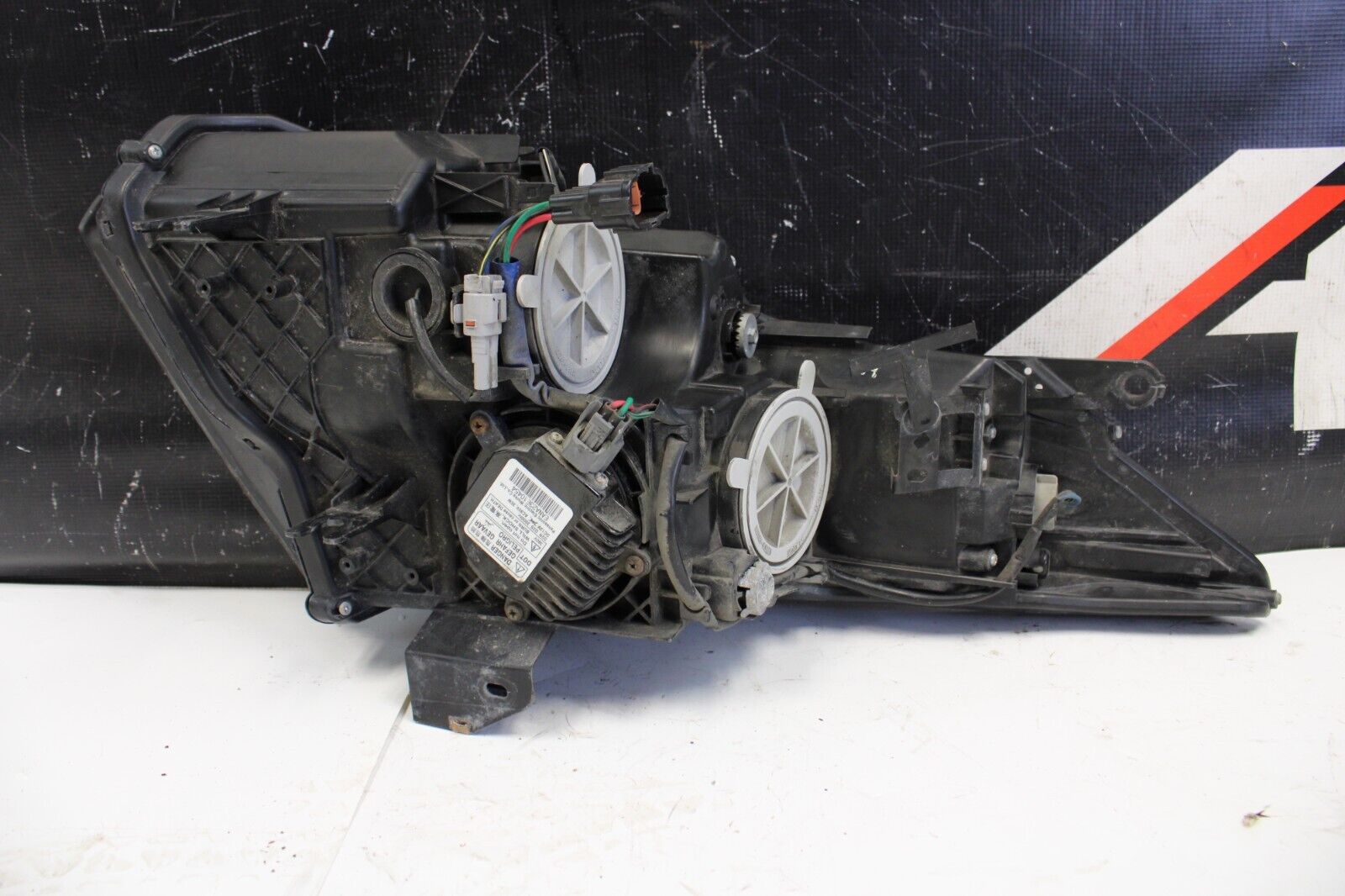2013 Nissan GTR GT-R R35 Passenger Side Headlight OEM