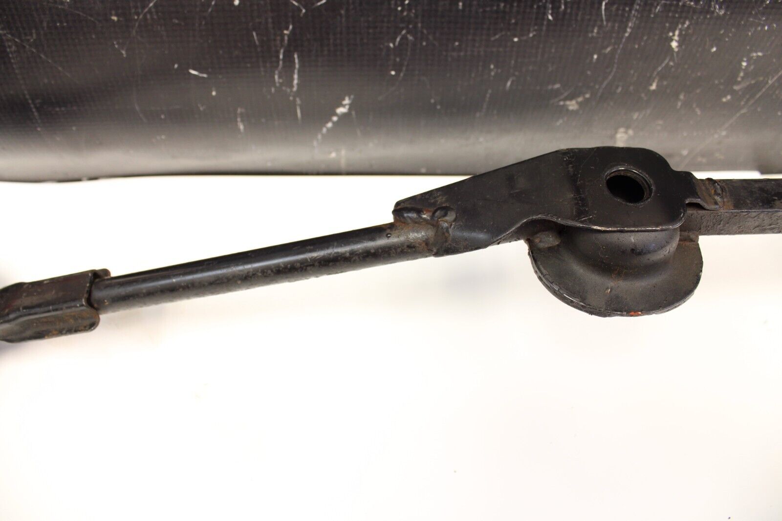 2003-2008 Nissan 350z Z33 Rear Suspension Subframe Bar Brace Crossmember OEM