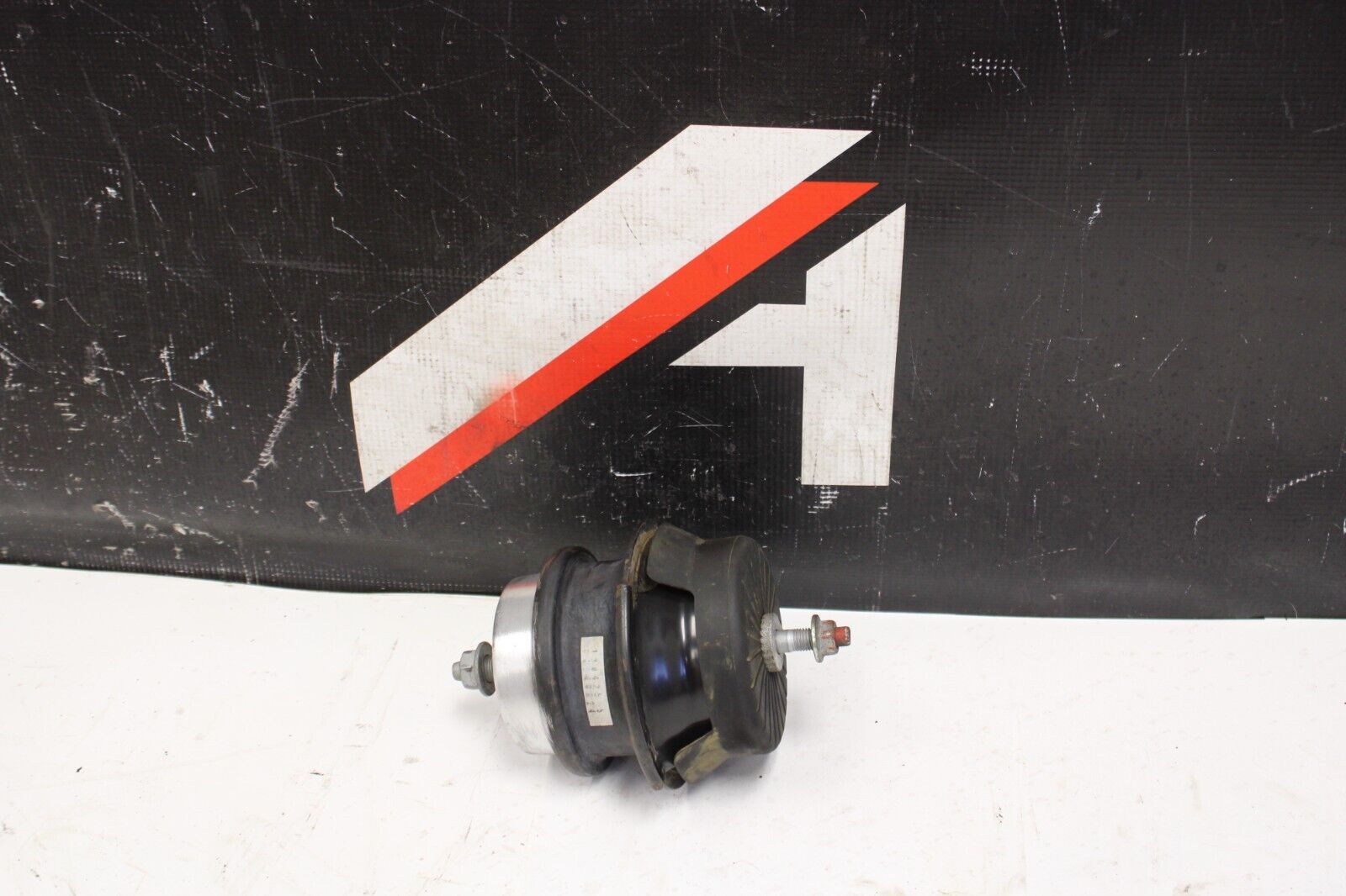 2014 NISSAN GTR GT-R R35 GTR 3.8L VR38 OEM ENGINE MOTOR MOUNT ASSY