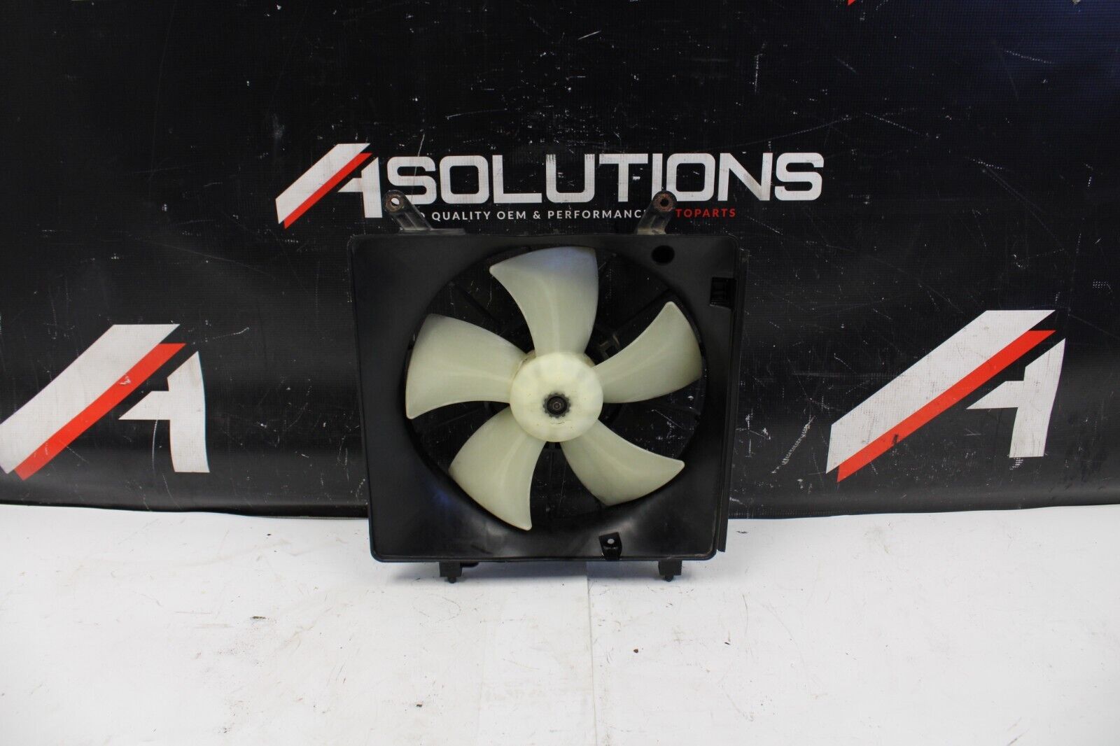 2002-2006 Acura RSX Type S Radiator Fan Motor Assembly 5 Blade OEM