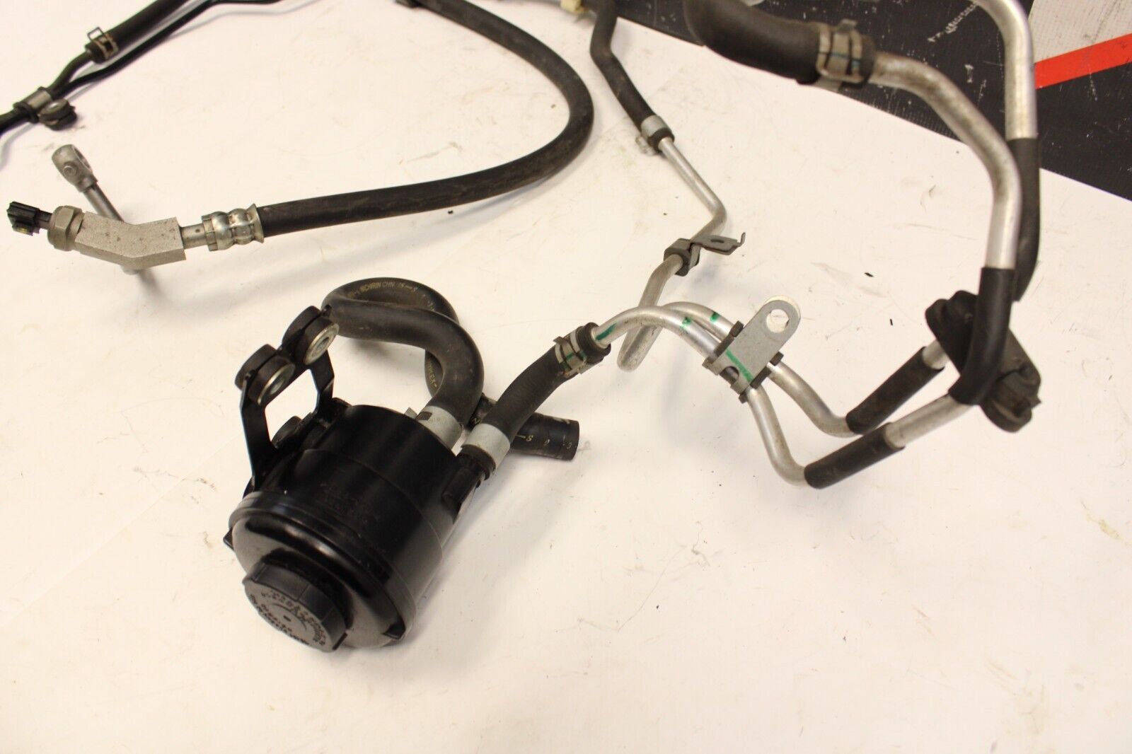 2009-2016 NISSAN GT-R R35 GTR 3.8L VR38 OEM POWER RESERVOIR W/ Lines