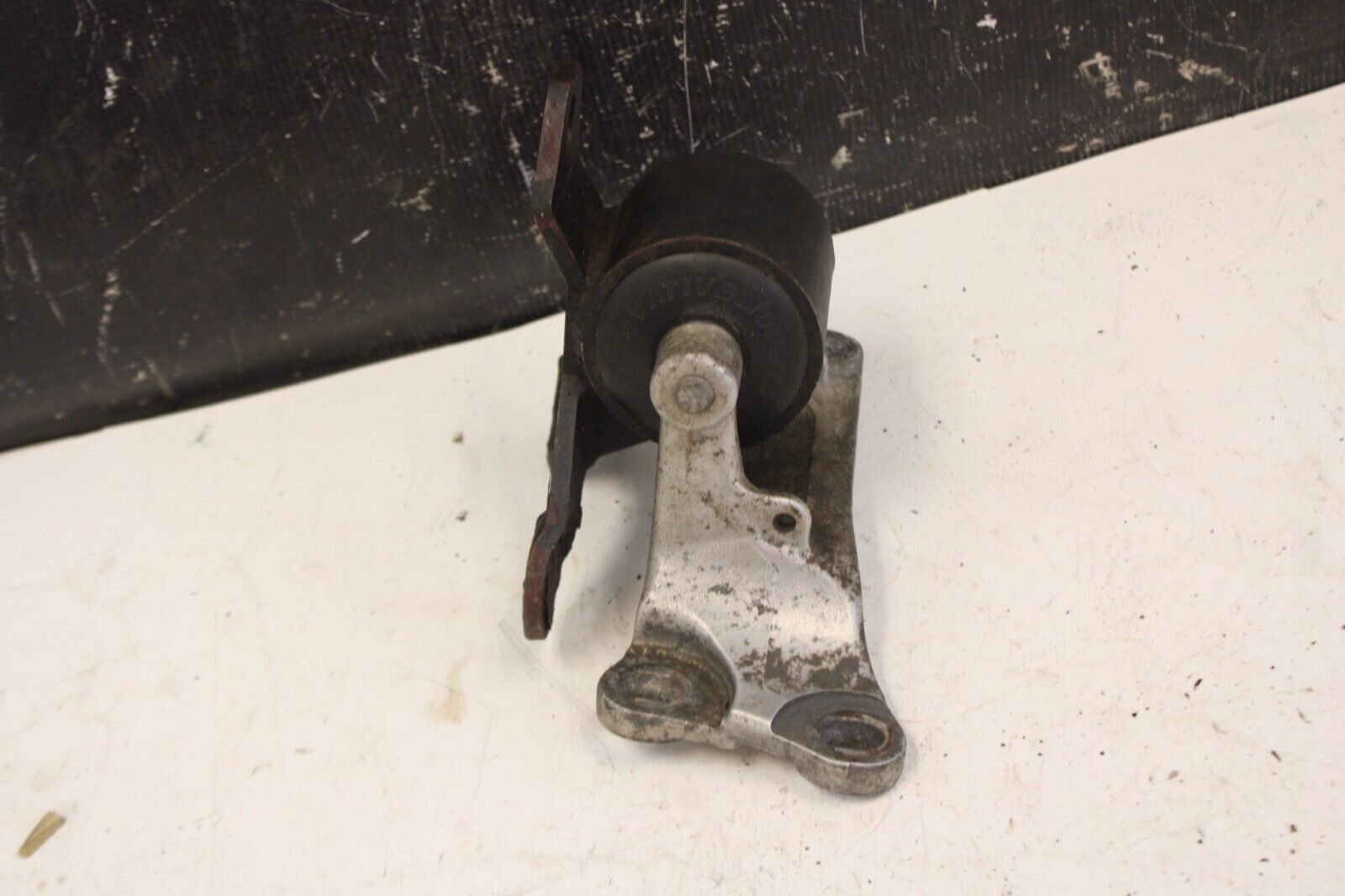 2002-2006 ACURA RSX TYPE S INNOVATIVE BRAND ENGINE MOTOR MOUNT W/ BRACKET LEFT