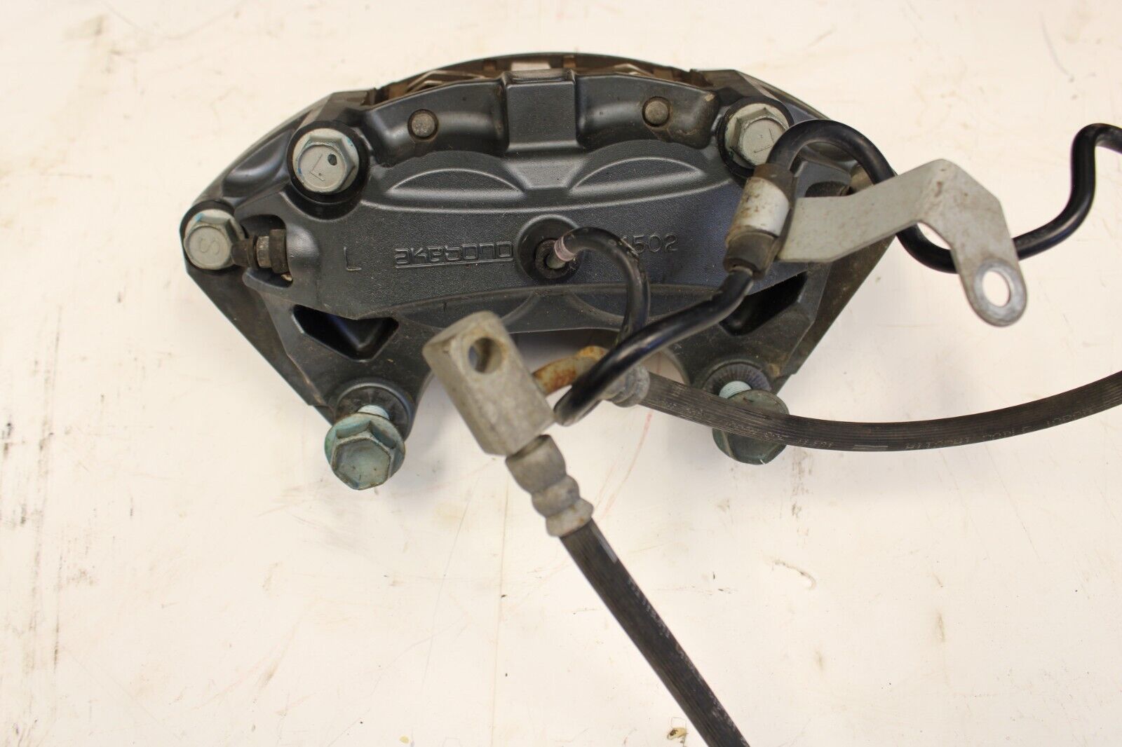 2009-2020 NISSAN 370Z COUPE FRONT & REAR AKEBONO BRAKE CALIPER SET W/ ROTORS