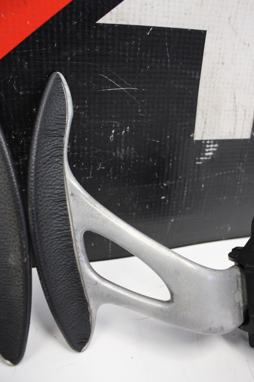2013 NISSAN GT-R GTR R35 VR38 3.8L OEM STEERING WHEEL PADDLE SHIFTERS