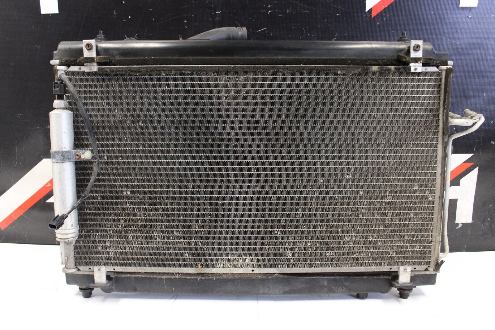 2007-2008 Nissan 350Z VQ35HR Radiator AC Condenser Assembly A/T