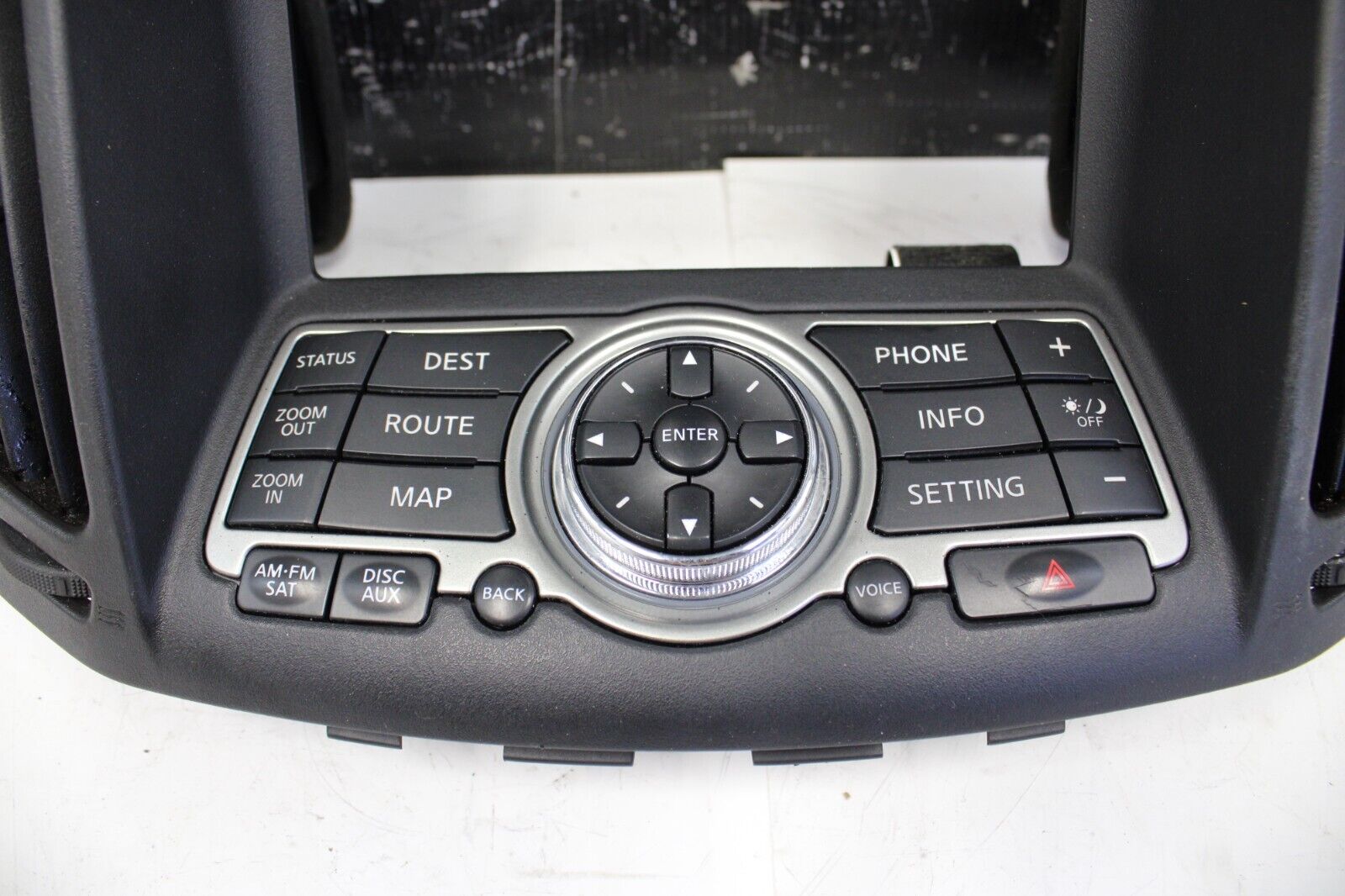 2008-2013 INFINITI G37 RADIO GPS NAVIGATION SCREEN DISPLAY CONTROL PANEL W/BEZEL