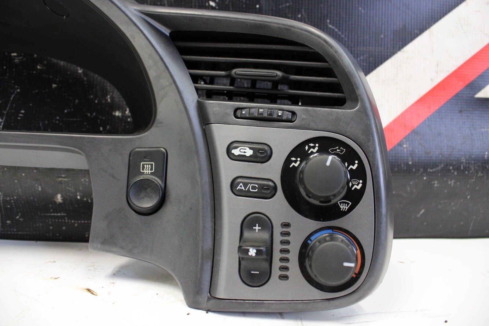 2003 03 HONDA S2000 AP1 F20C 2.0L OEM INSTRUMENT CLUSTER BEZEL