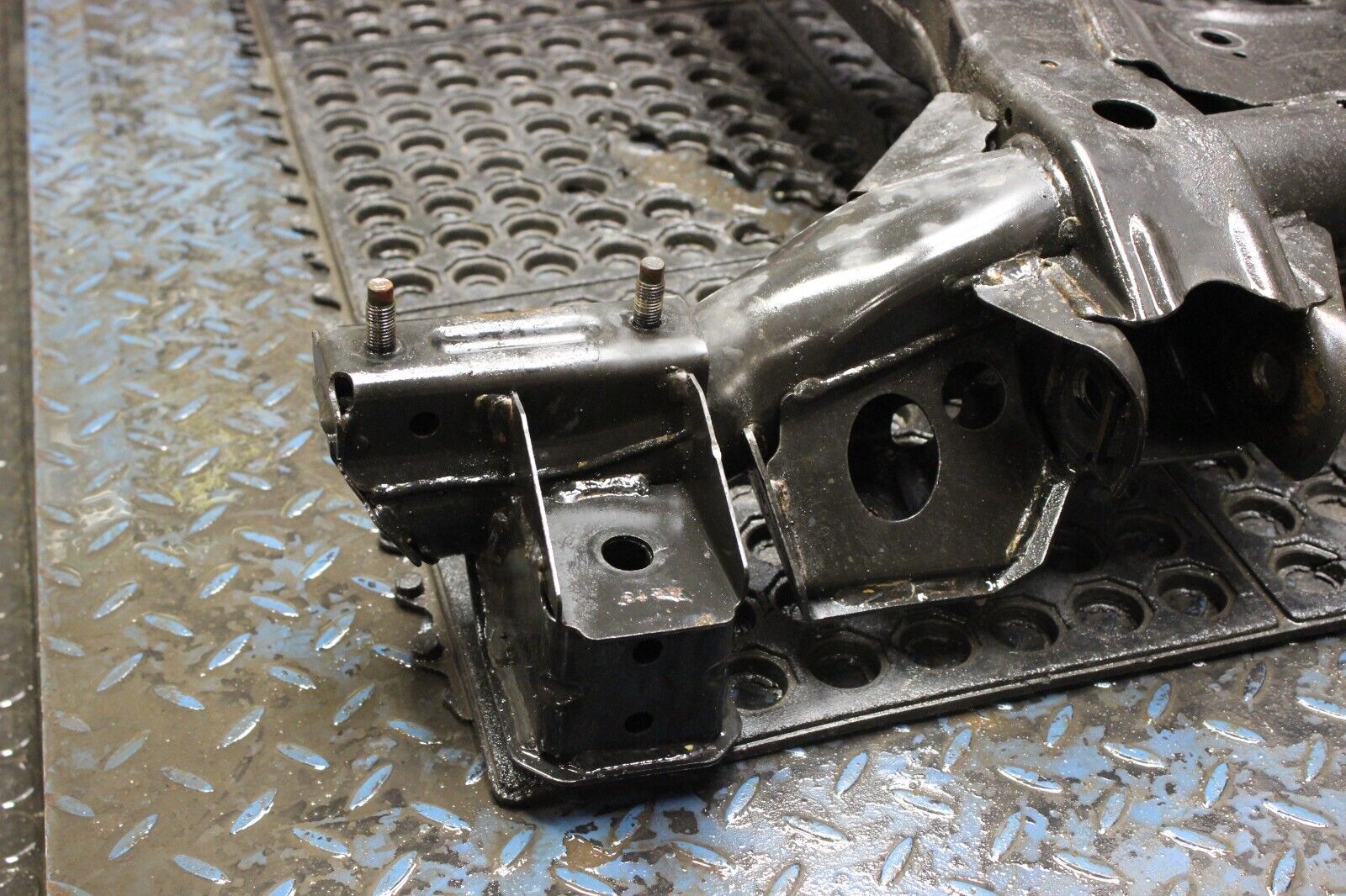 2009-2021 NISSAN GT-R GTR R35 VR38 AWD OEM FRONT ENGINE SUBFRAME CROSSMEMBER