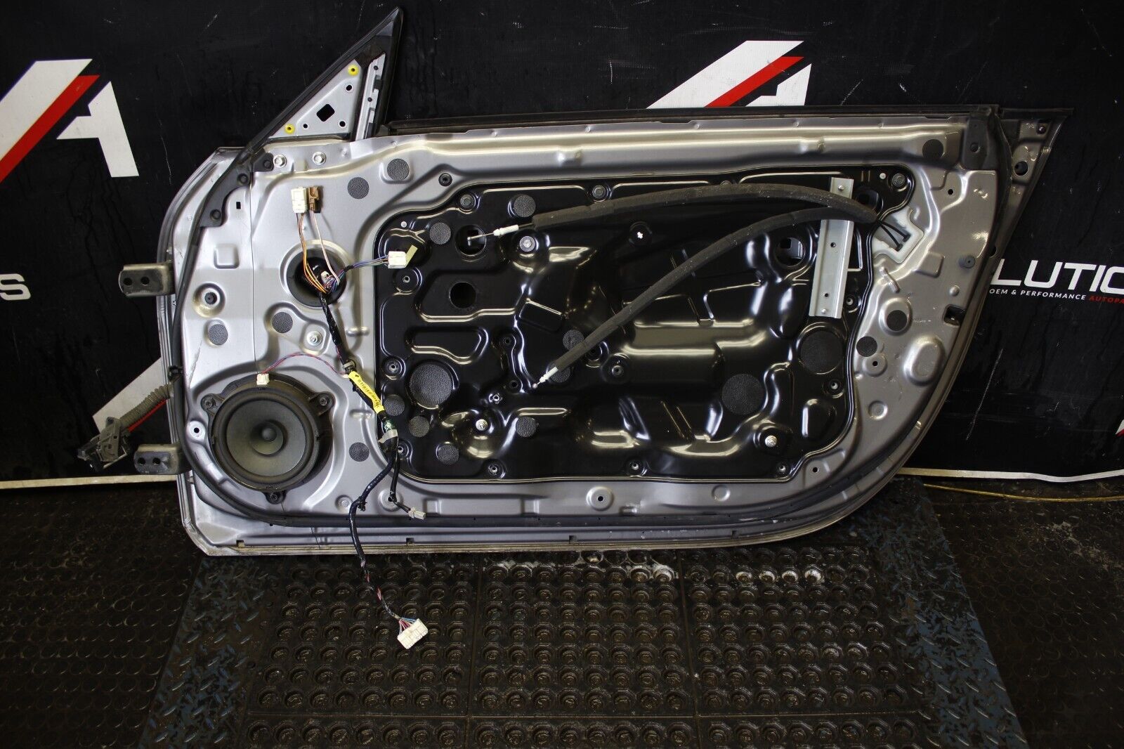 2003 - 2009 NISSAN 350Z COUPE RIGHT PASSENGER SIDE DOOR OEM K51