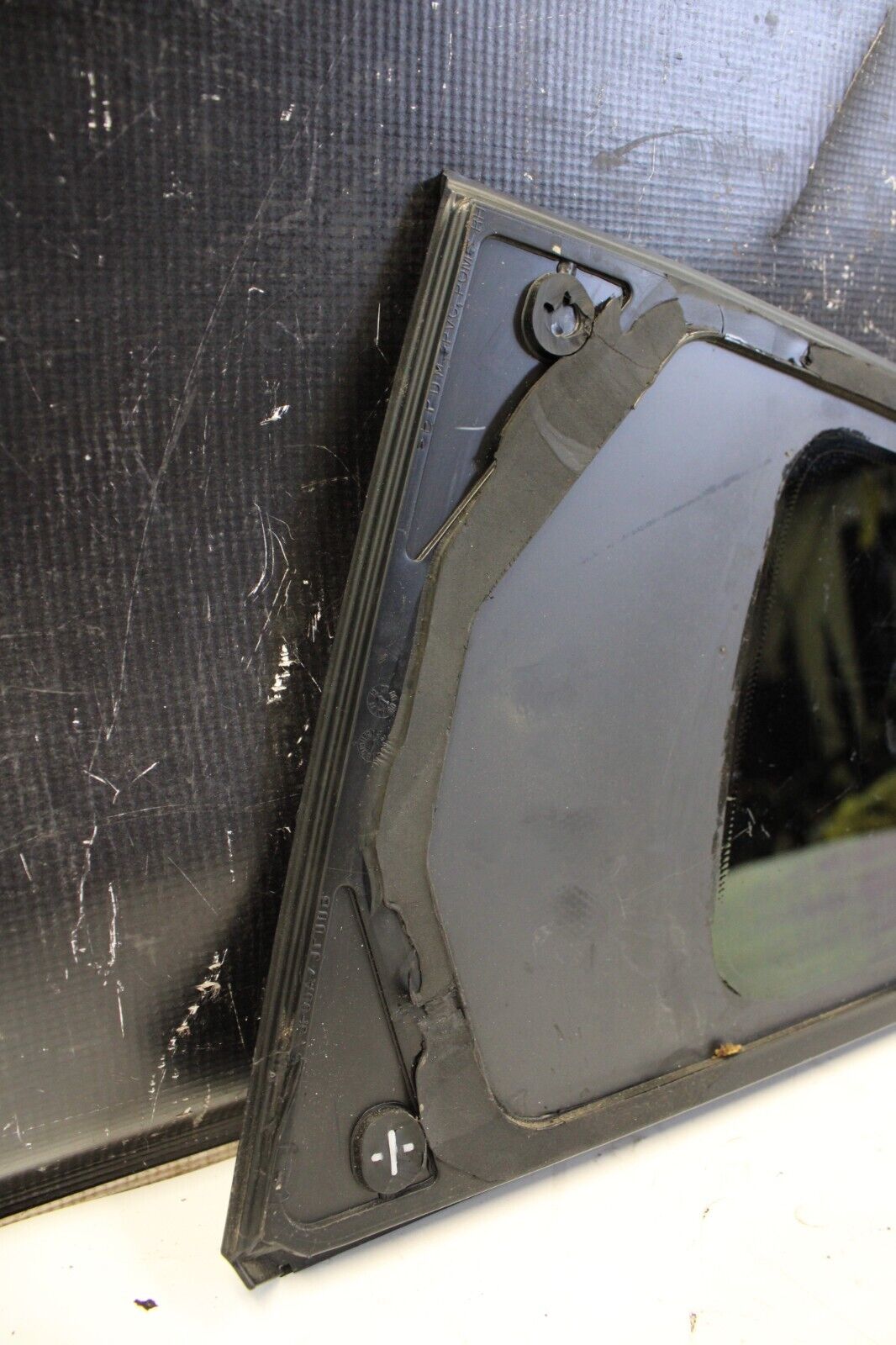 2009-2023 NISSAN GTR R35 OEM REAR RIGHT PASSENGER QUARTER GLASS WINDOW
