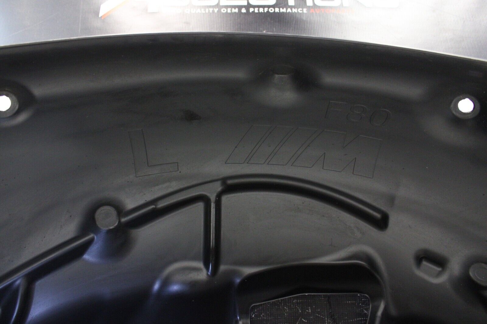 2016-2018 BMW M3 F80 Sedan Rear Left Driver Fender Liner Wheel OEM