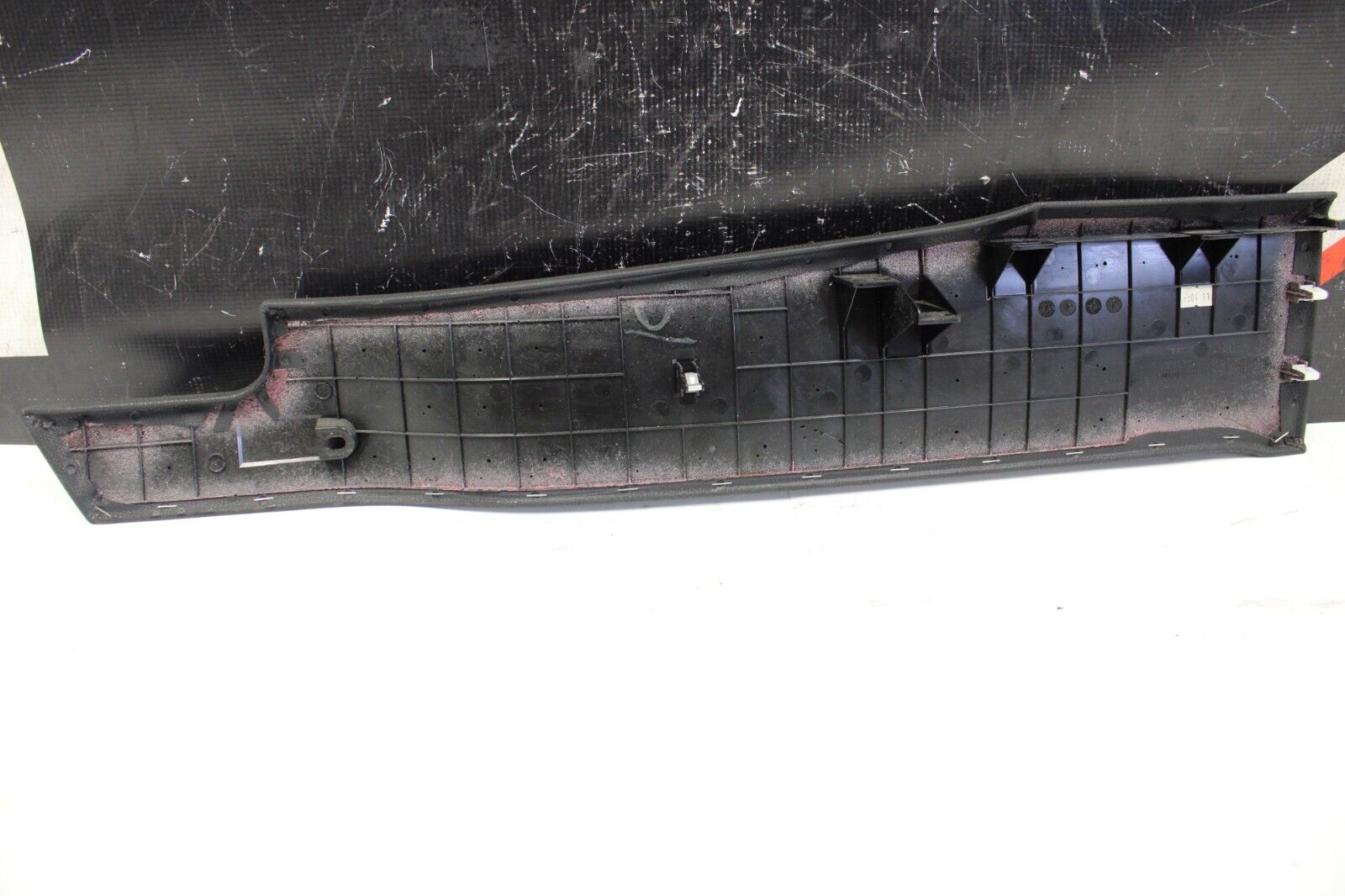 2013 NISSAN R35 GTR LOWER RH PASSENGER SIDE CONSOLE PANEL TRIM COVER 68134JF10A