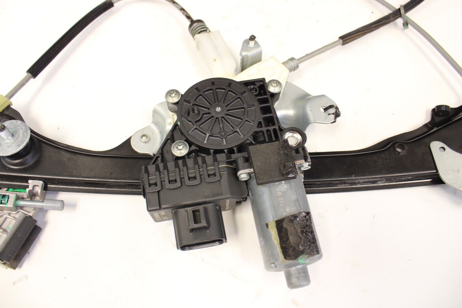 2009-2020 NISSAN GTR R35 WINDOW REGULATOR WITH MOTOR LEFT DRIVER SIDE