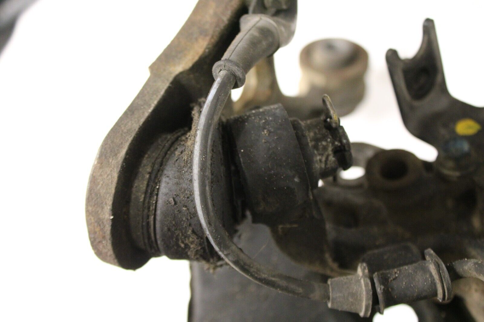2000-2009 HONDA S2000 AP1 AP2 OEM FRONT RH PASSENGER KNUCKLE SPINDLE KNEE ASSY