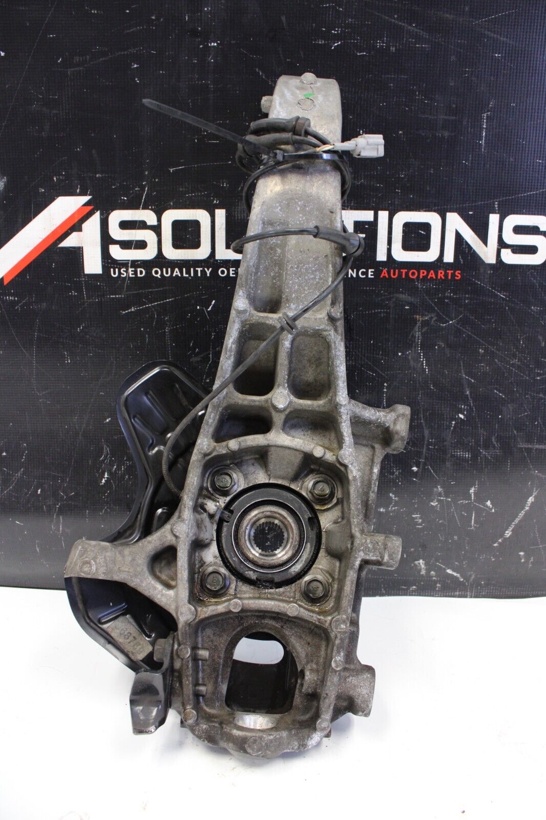 2014 Nissan GT-R GTR R35 Front LH Driver Knuckle Spindle Arm Knee Assembly OEM