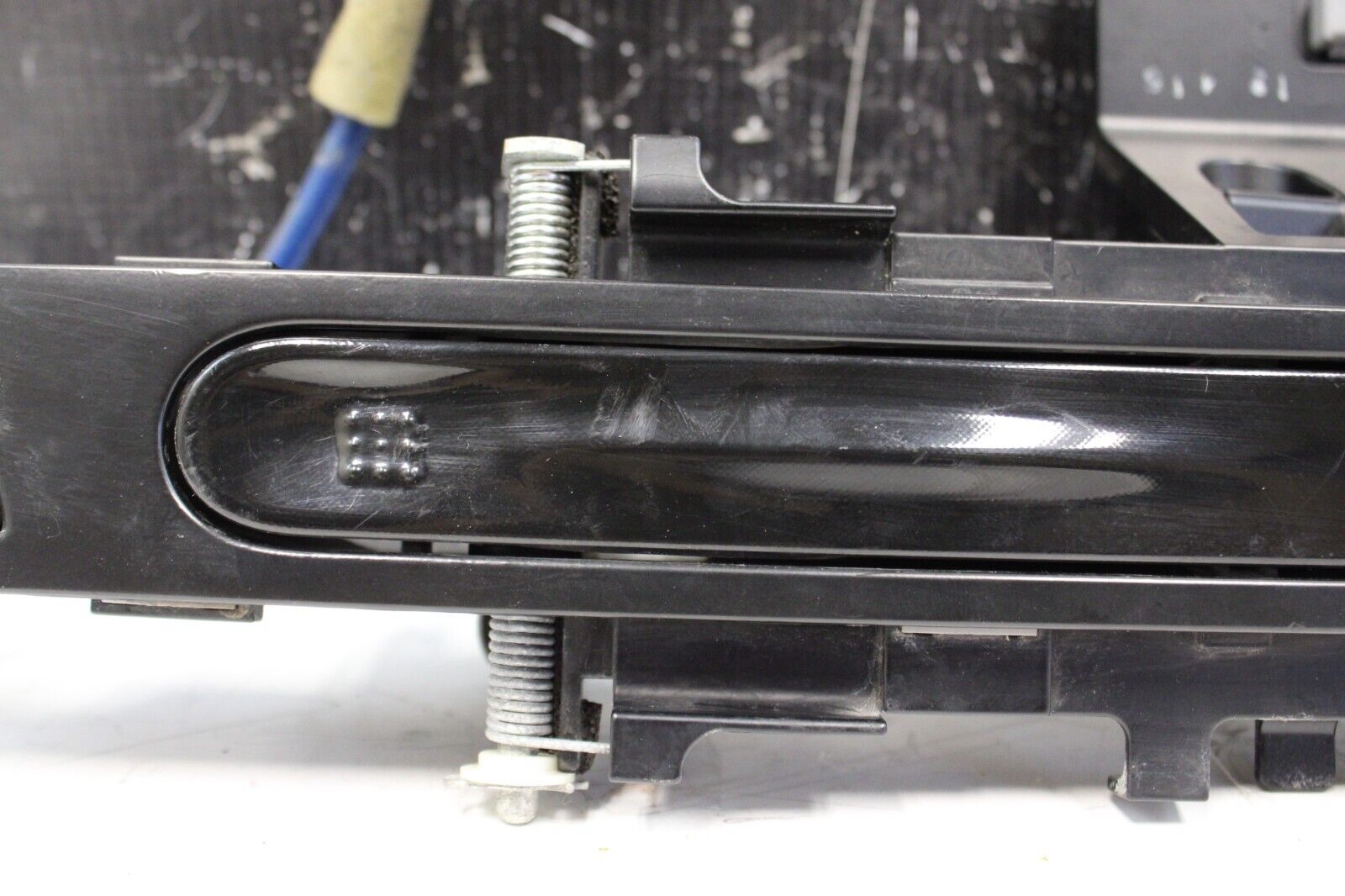 2013 Nissan GTR R35 RH Right Passenger Side Exterior Door Handle W Trim GT-R OEM