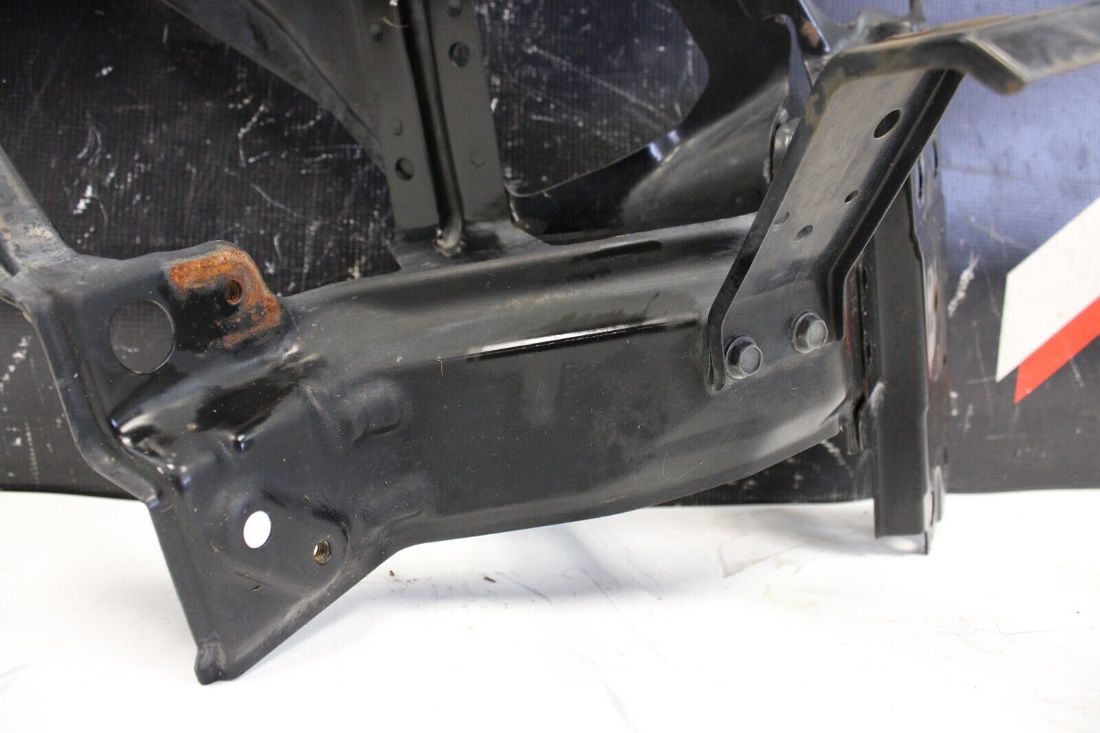 2007-2008 Nissan Z33 350Z Passenger Right Front Headlight Bracket Basket OEM