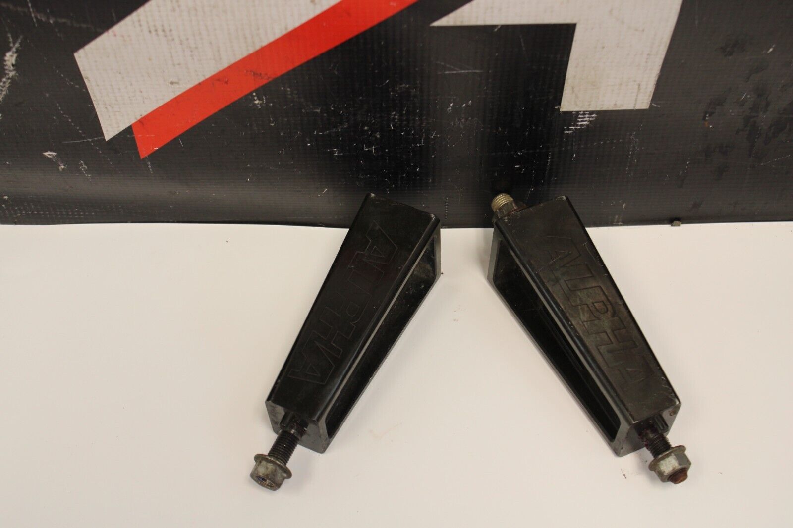 NISSAN R35 GTR AMS ENGINE MOTOR MOUNTS SET LH/RH REAR