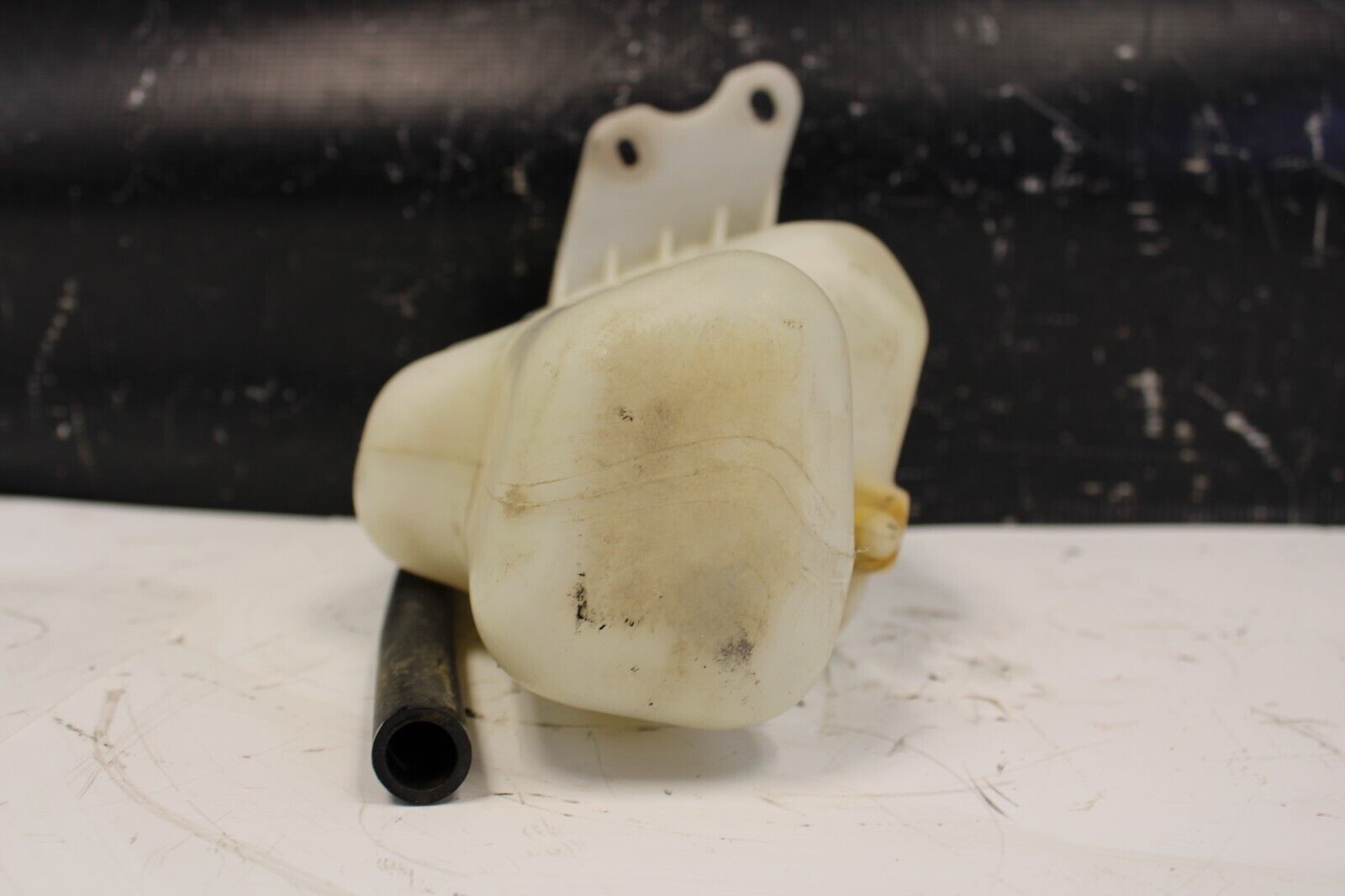 2003-2006 MITSUBISHI EVO EVOLUTION 8 9 OEM COOLANT OVERLFOW RESERVOIR TANK