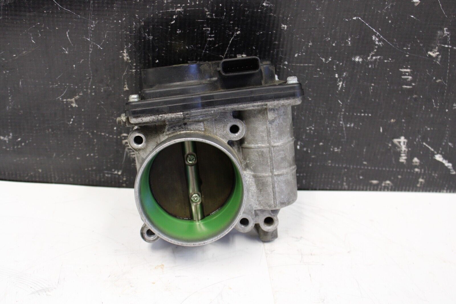 2013 NISSAN R35 GTR RH Passenger THROTTLE BODY ASSEMBLY OEM