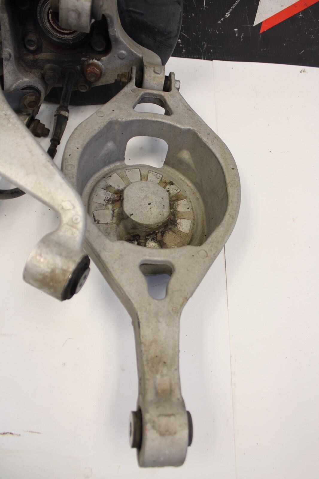 2003-2008 Nissan 350Z Right Rear Suspension Spindle Knuckle Control Trailing Arm