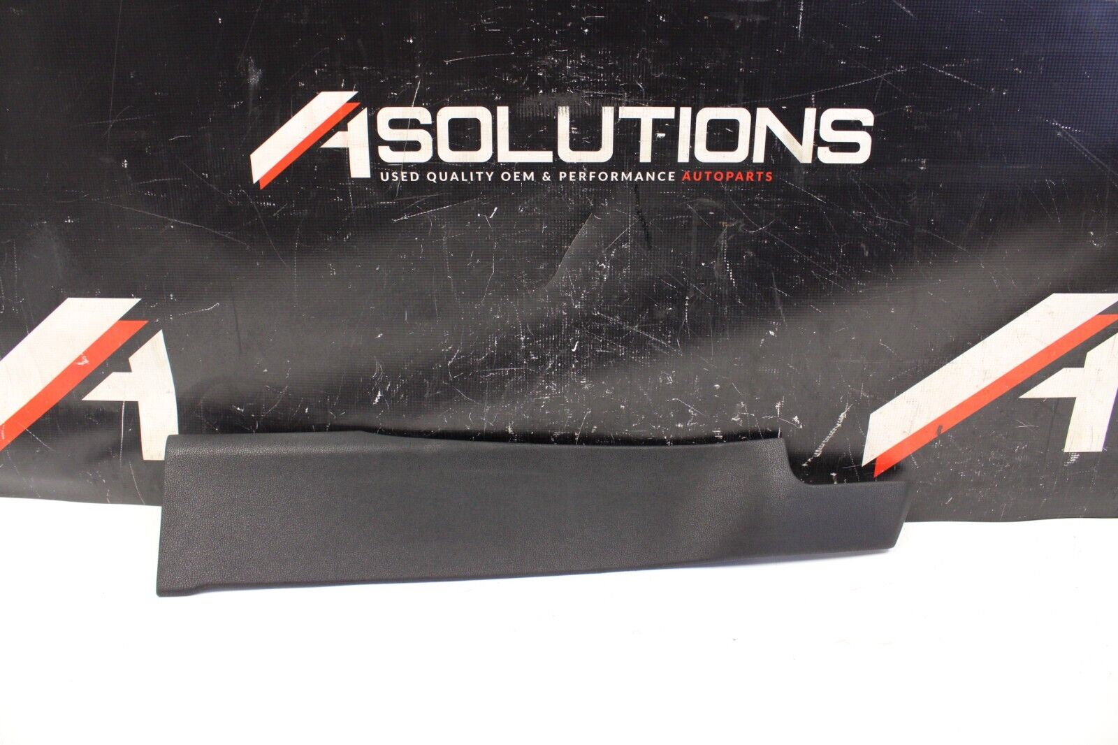 2013 NISSAN R35 GTR LOWER RH PASSENGER SIDE CONSOLE PANEL TRIM COVER 68134JF10A